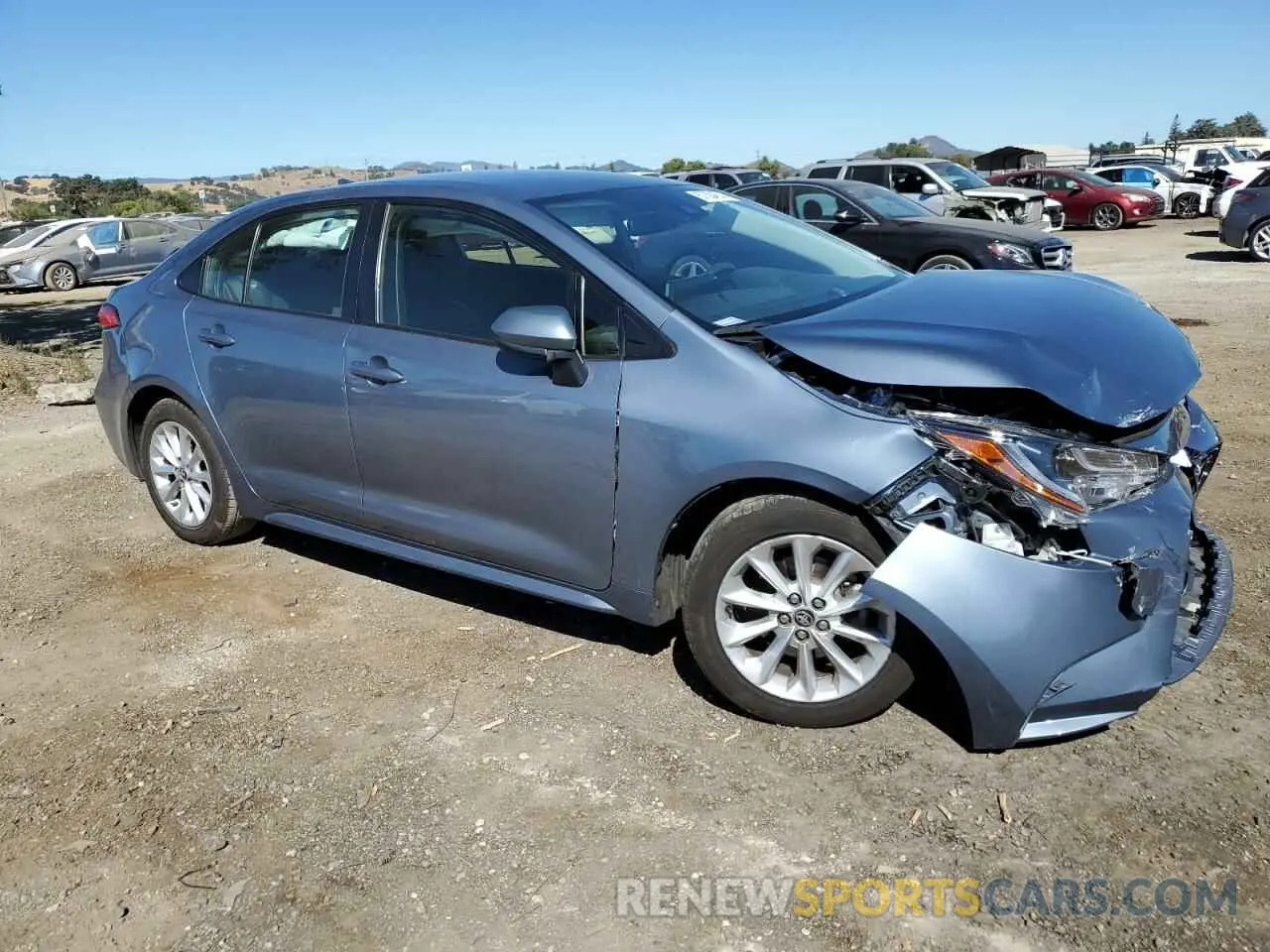 4 fotografías del automóvil dañado JTDVPMAEXMJ159983 TOYOTA COROLLA 2021