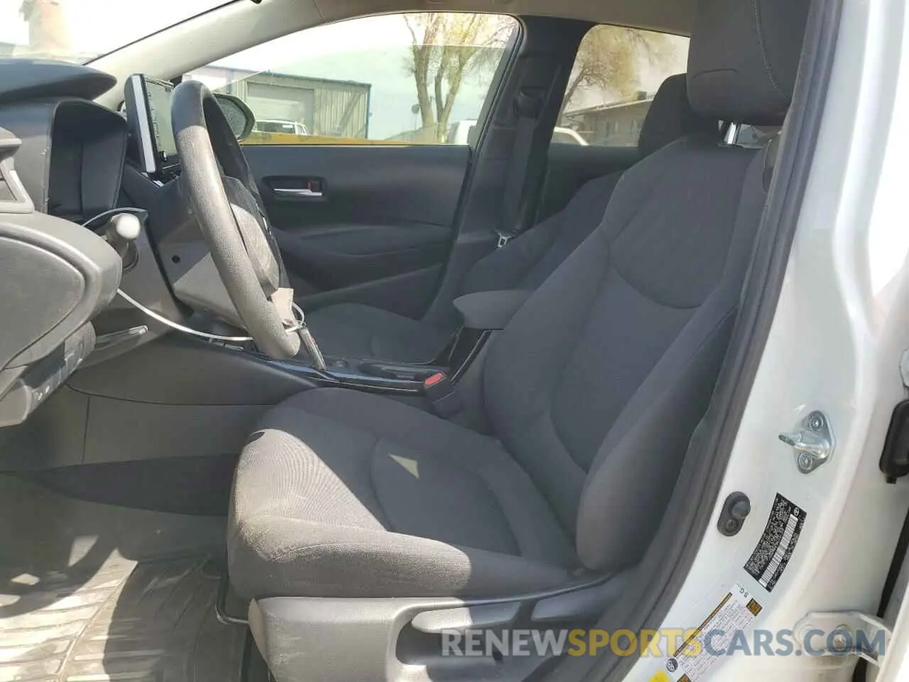 7 fotografías del automóvil dañado JTDVPMAEXMJ161202 TOYOTA COROLLA 2021