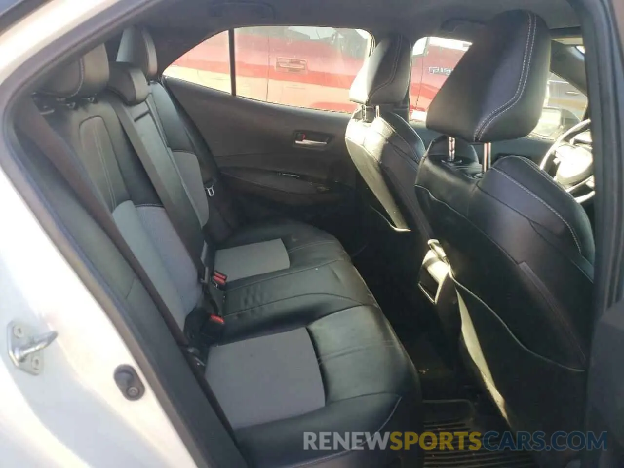 11 fotografías del automóvil dañado JTNA4MBE3M3118326 TOYOTA COROLLA 2021