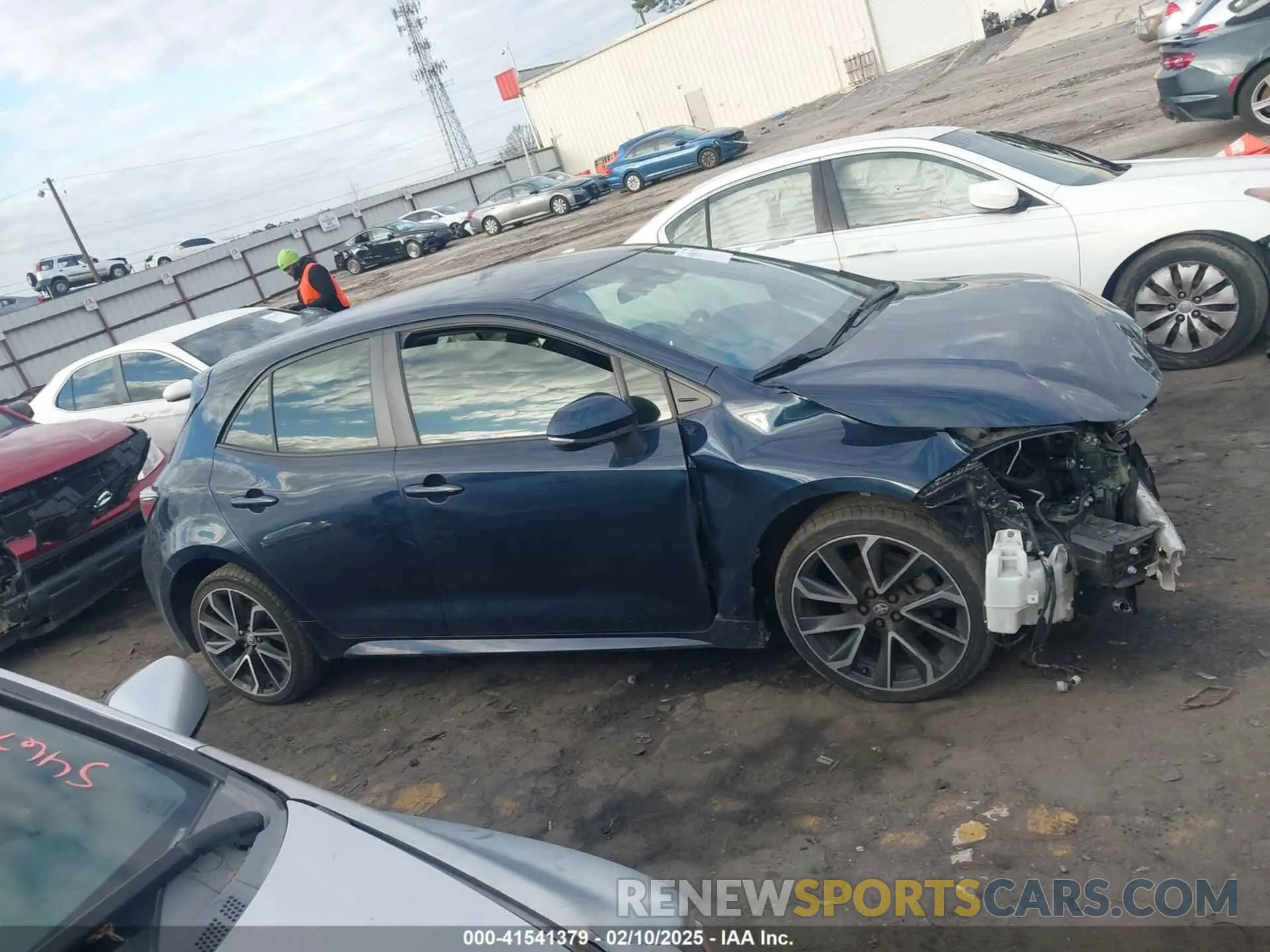 13 fotografías del automóvil dañado JTNA4MBE5M3106405 TOYOTA COROLLA 2021