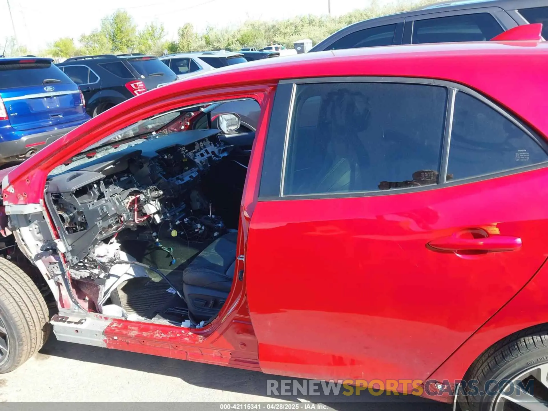 15 fotografías del automóvil dañado JTNC4MBE4M3138772 TOYOTA COROLLA 2021