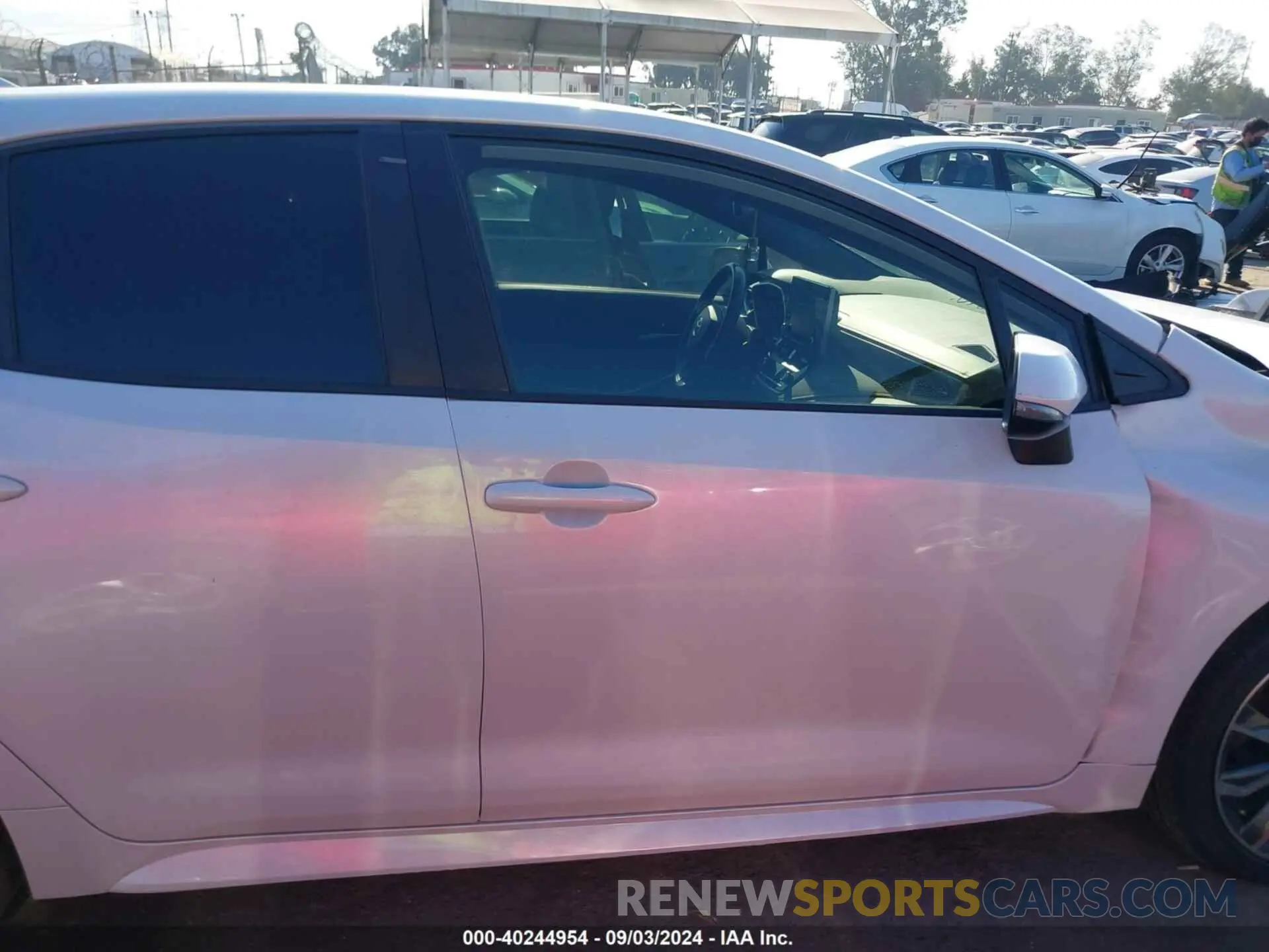 14 fotografías del automóvil dañado JTNC4MBE5M3132544 TOYOTA COROLLA 2021