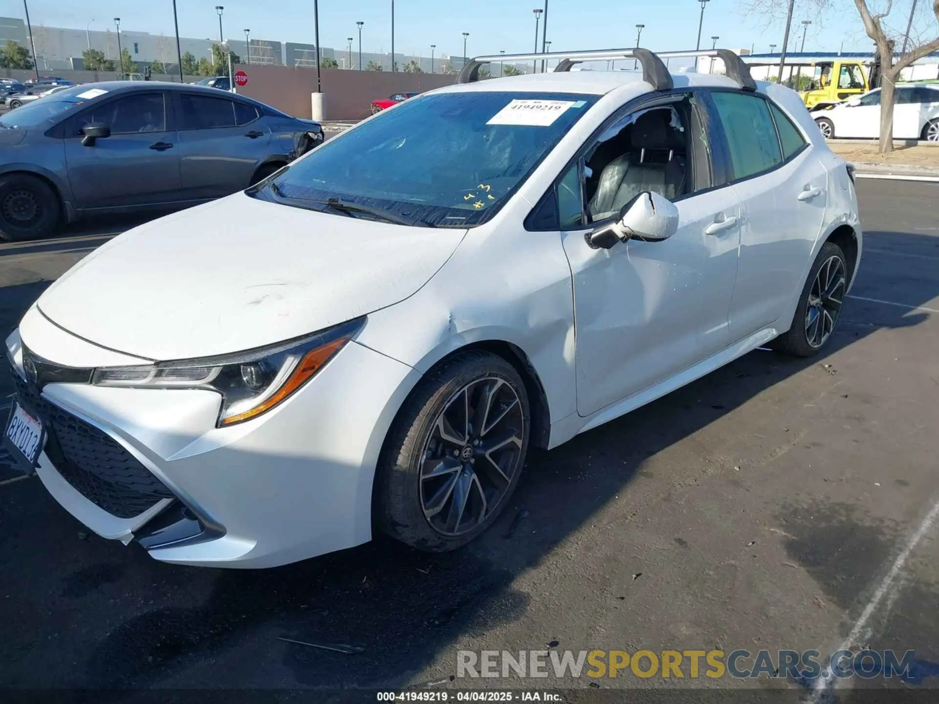 12 fotografías del automóvil dañado JTNC4MBE5M3146928 TOYOTA COROLLA 2021