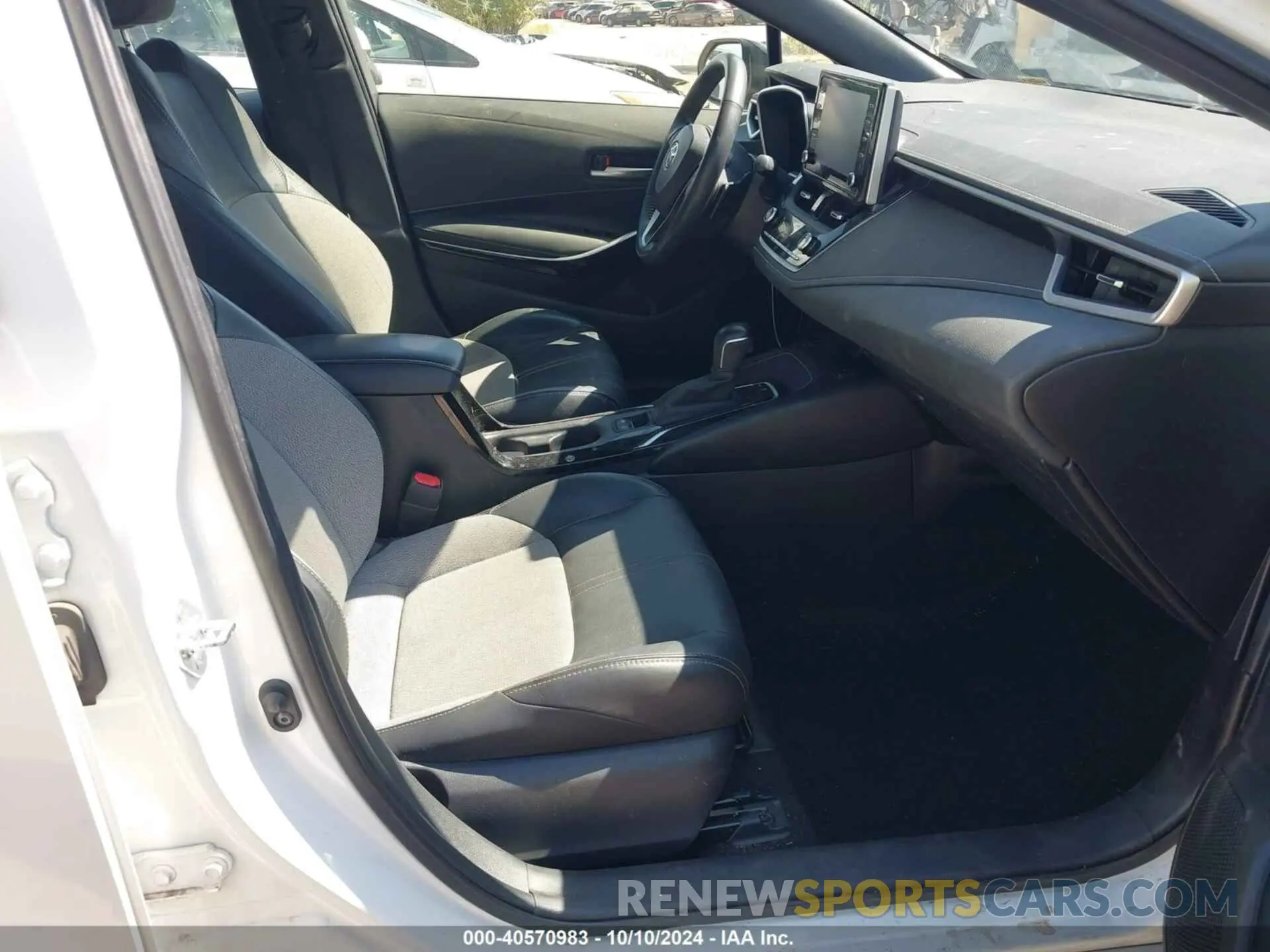 5 fotografías del automóvil dañado JTNC4MBE6M3127613 TOYOTA COROLLA 2021