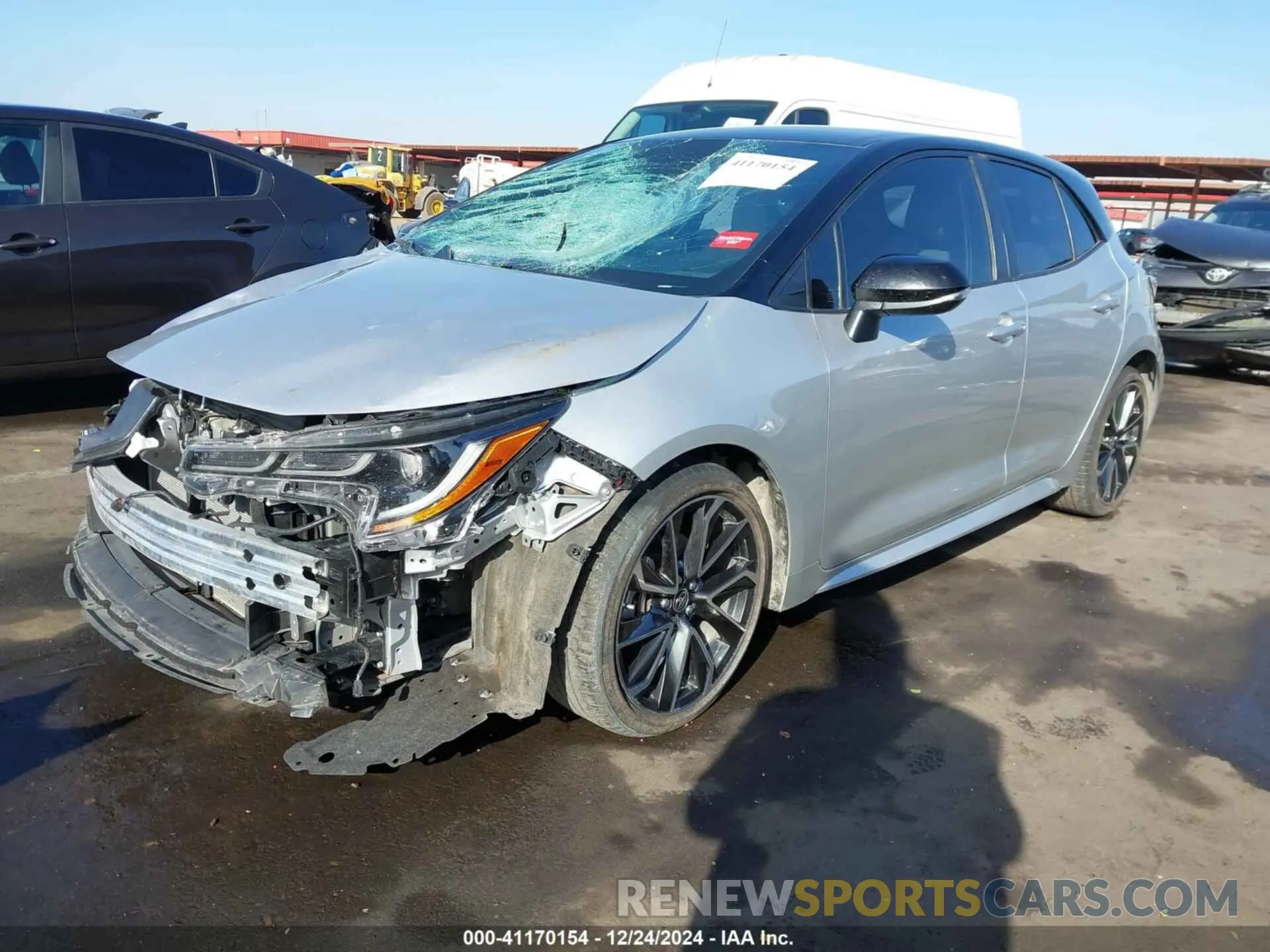 2 fotografías del automóvil dañado JTNC4MBE6M3137994 TOYOTA COROLLA 2021