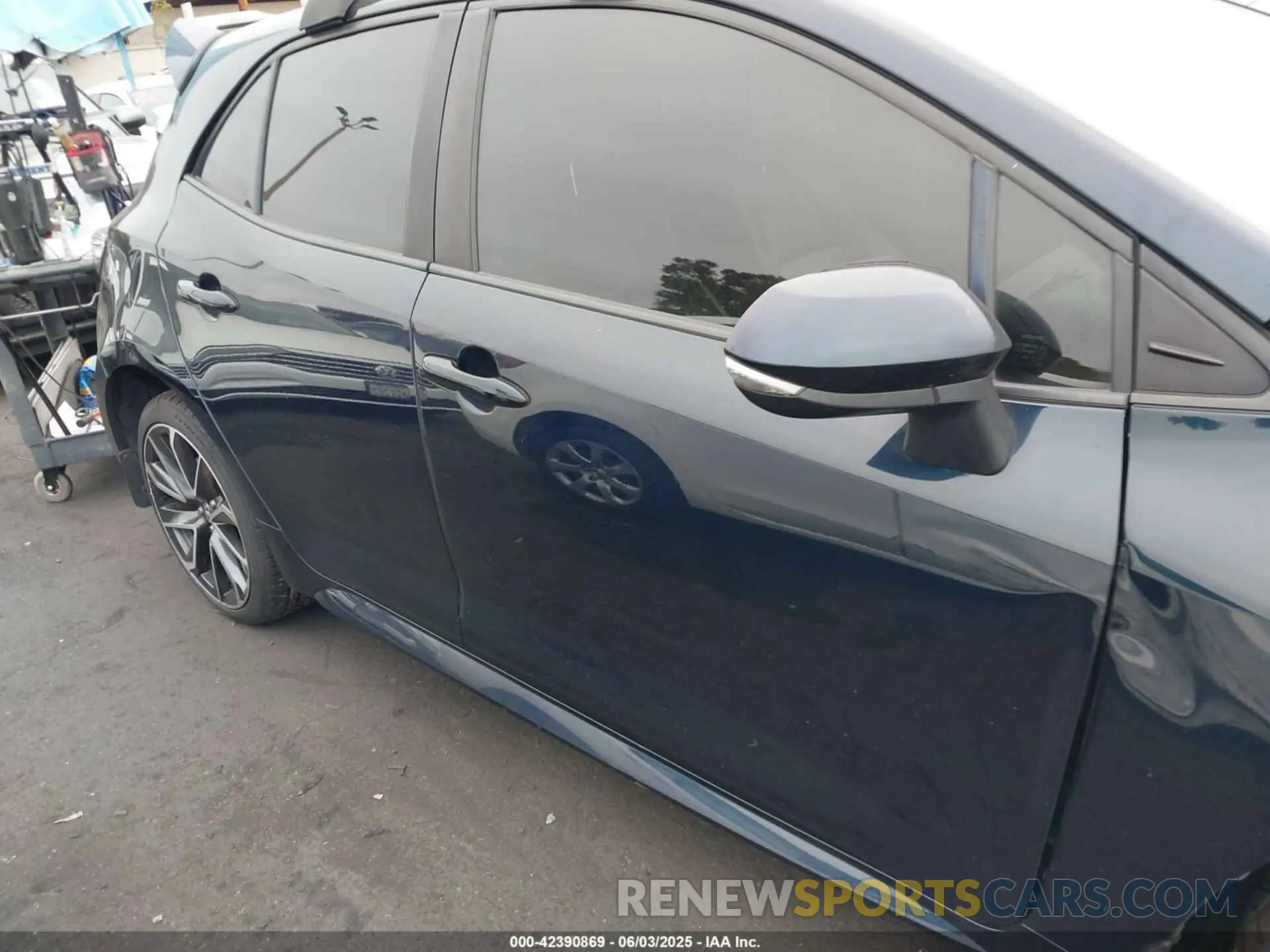 13 fotografías del automóvil dañado JTNC4MBE9M3125080 TOYOTA COROLLA 2021