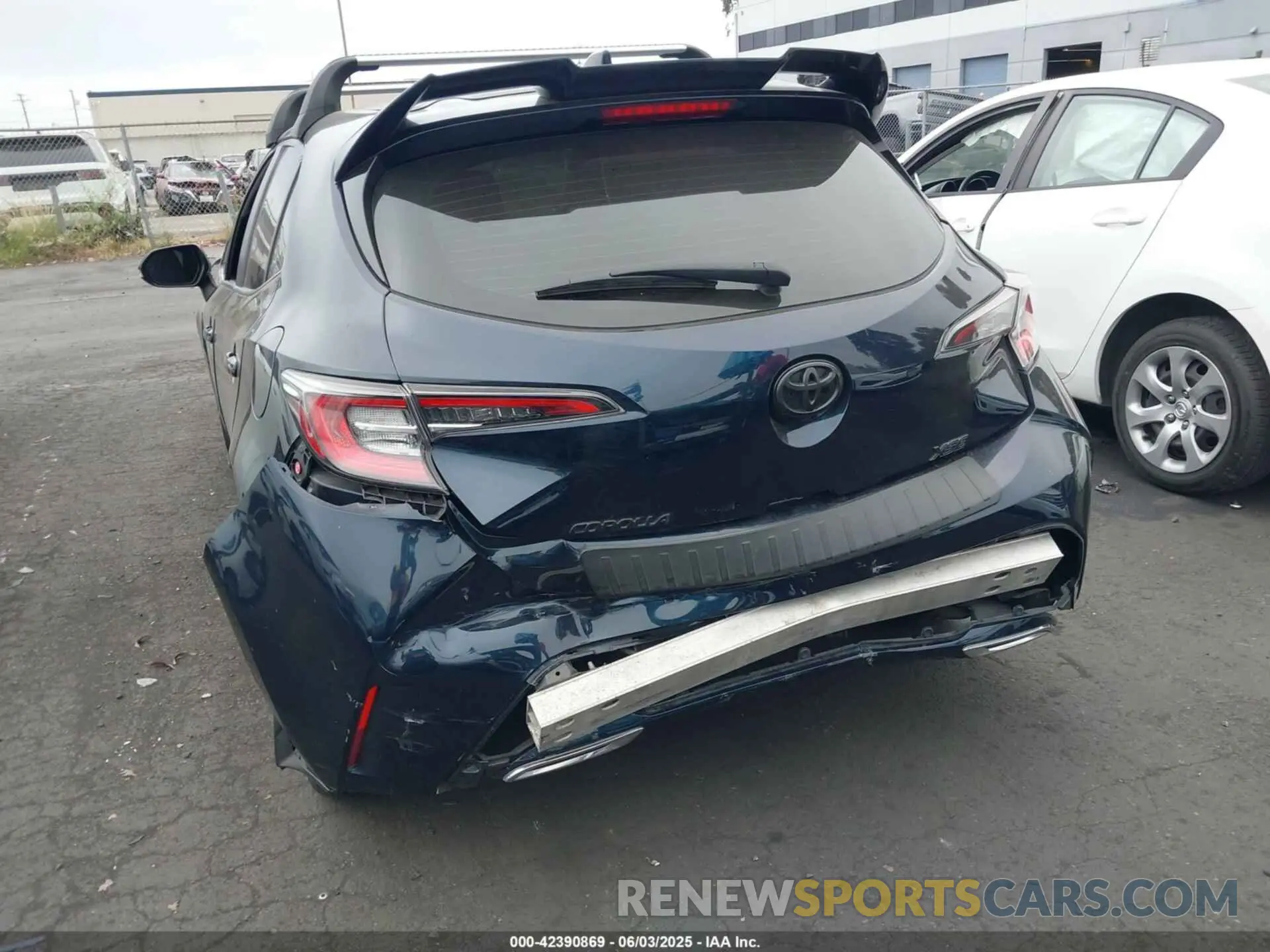 16 fotografías del automóvil dañado JTNC4MBE9M3125080 TOYOTA COROLLA 2021