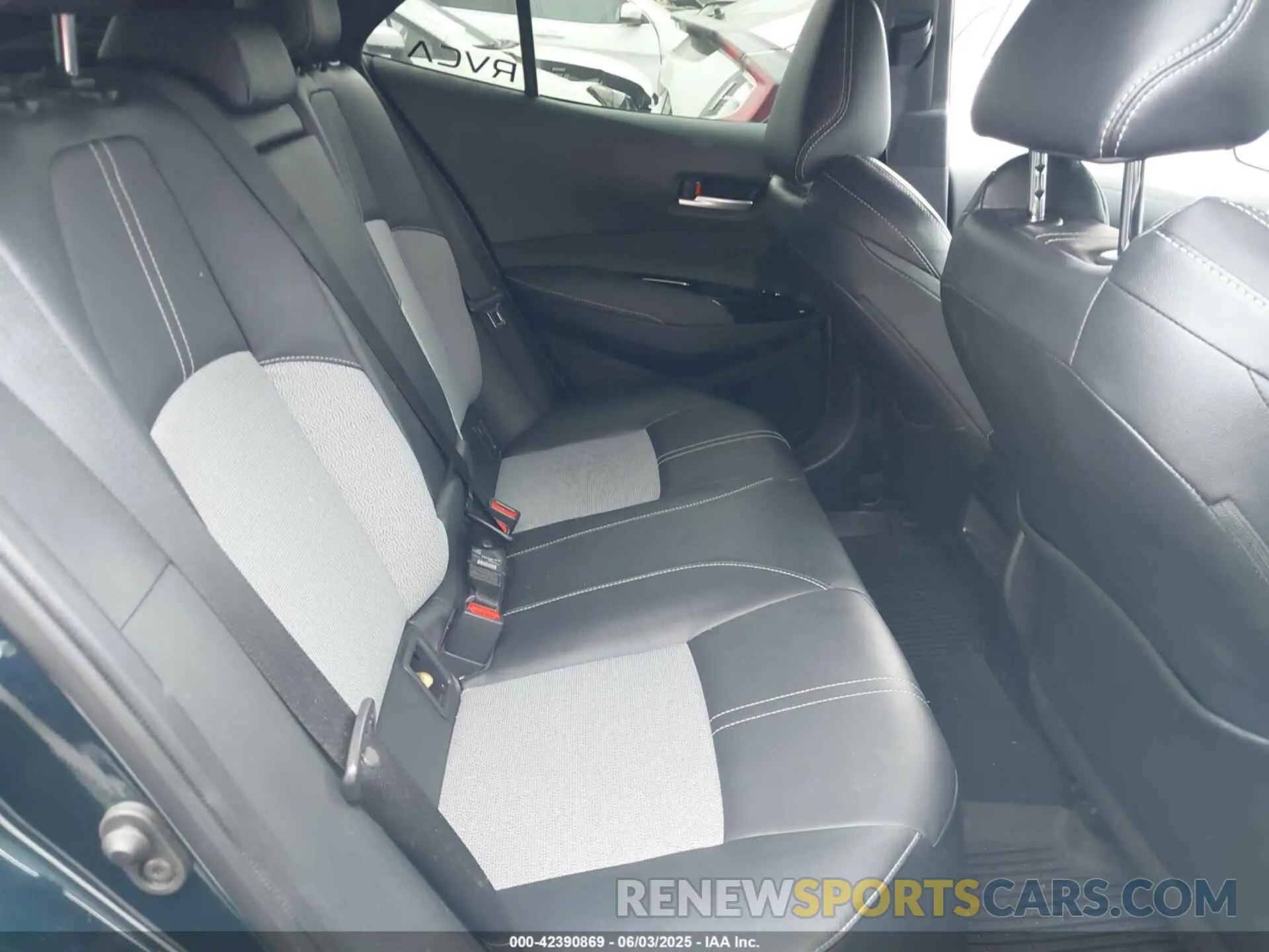 8 fotografías del automóvil dañado JTNC4MBE9M3125080 TOYOTA COROLLA 2021