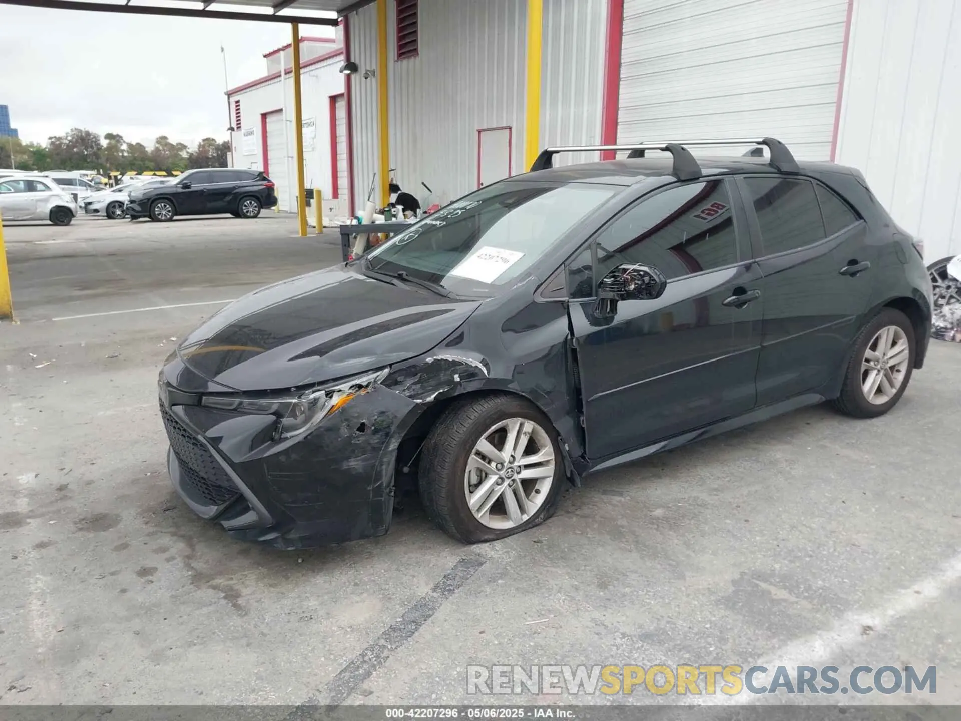 2 fotografías del automóvil dañado JTND4MBE0M3121357 TOYOTA COROLLA 2021