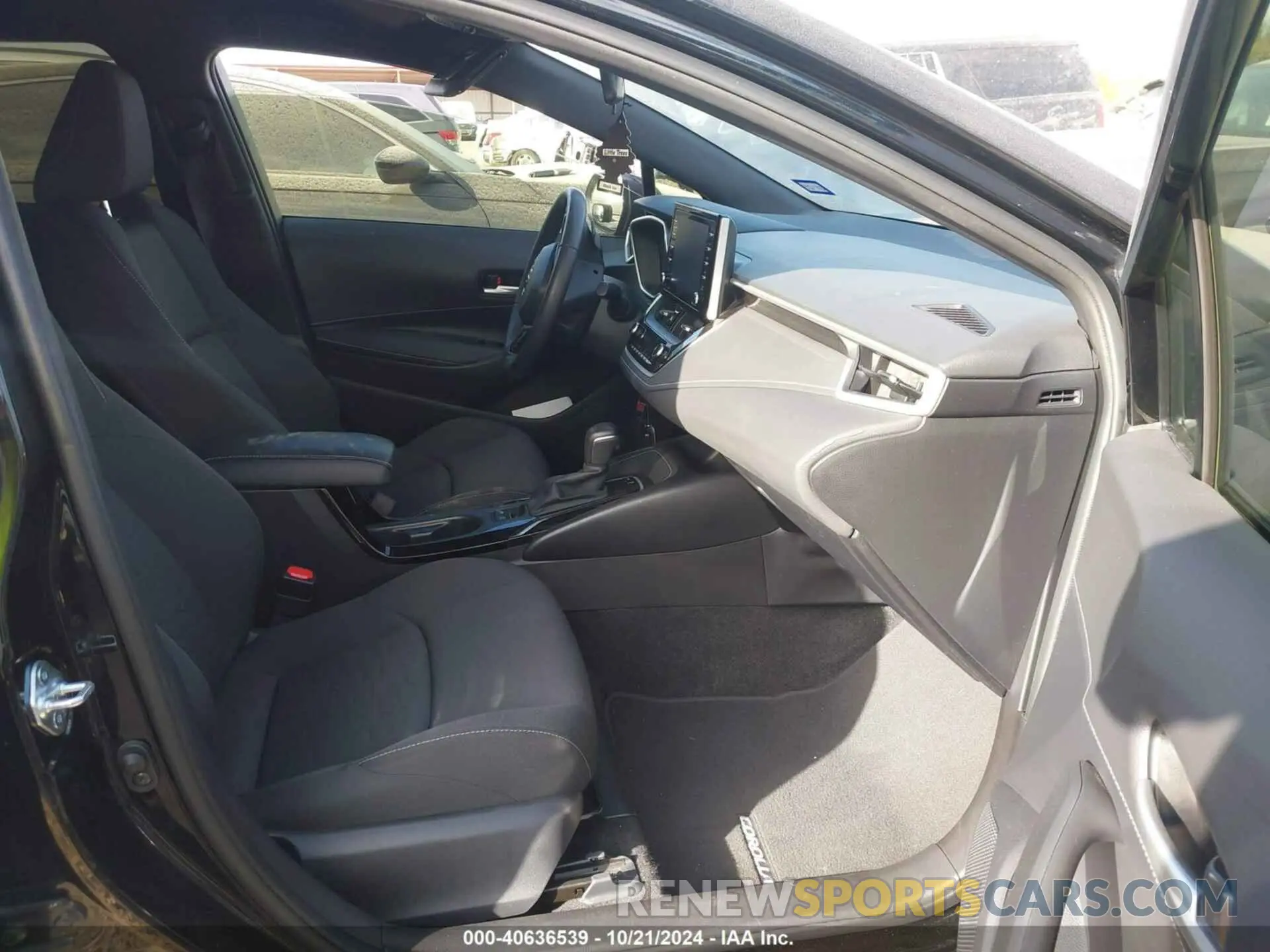 5 fotografías del automóvil dañado JTND4MBE4M3106411 TOYOTA COROLLA 2021