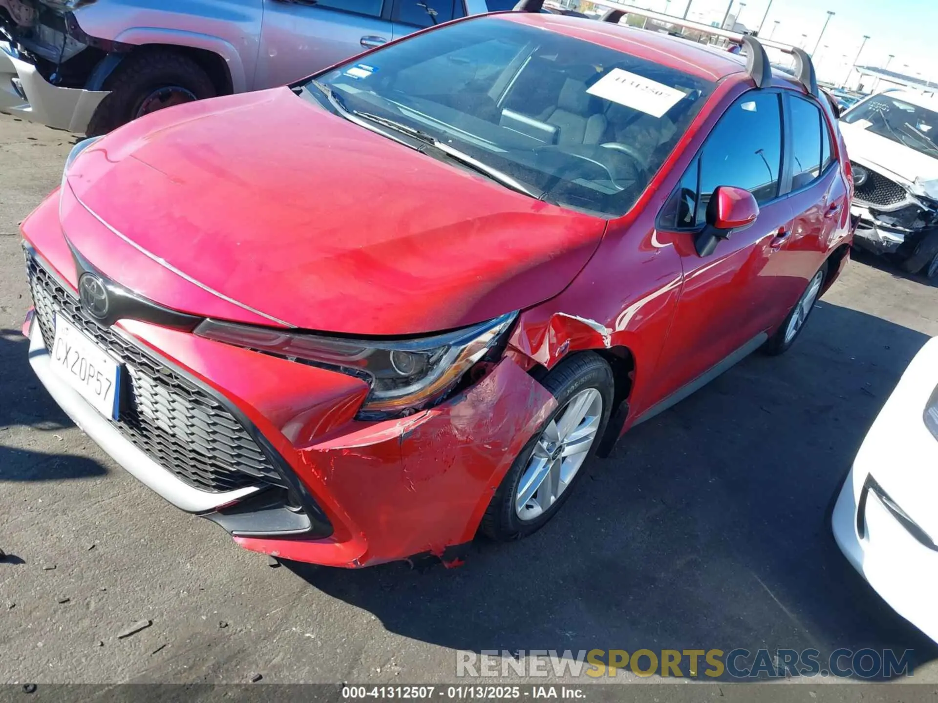 2 fotografías del automóvil dañado JTND4MBE4M3129963 TOYOTA COROLLA 2021