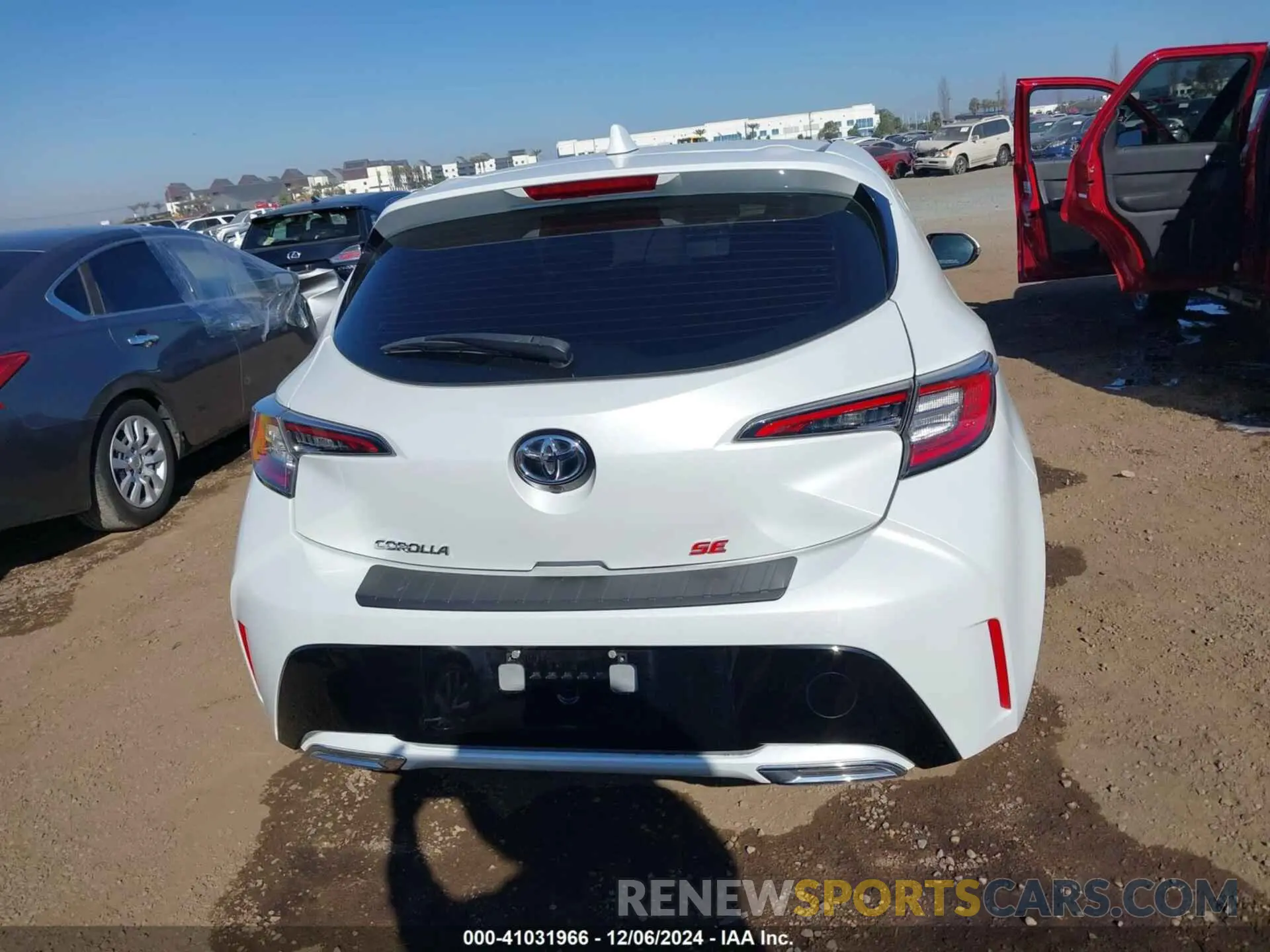 15 fotografías del automóvil dañado JTND4MBE8M3137113 TOYOTA COROLLA 2021