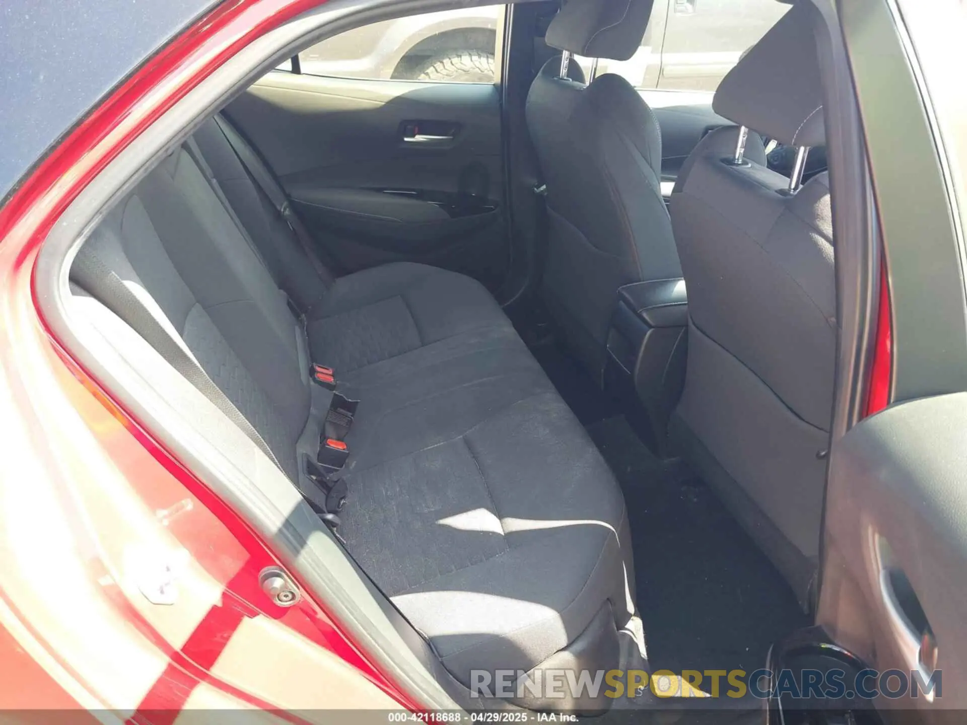 8 fotografías del automóvil dañado JTND4MBEXM3127618 TOYOTA COROLLA 2021