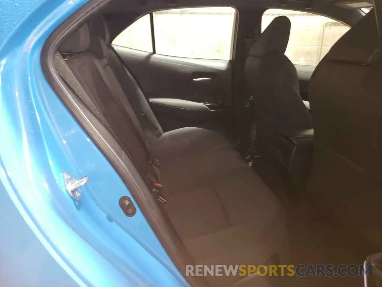 10 fotografías del automóvil dañado JTND4MBEXM3133581 TOYOTA COROLLA 2021