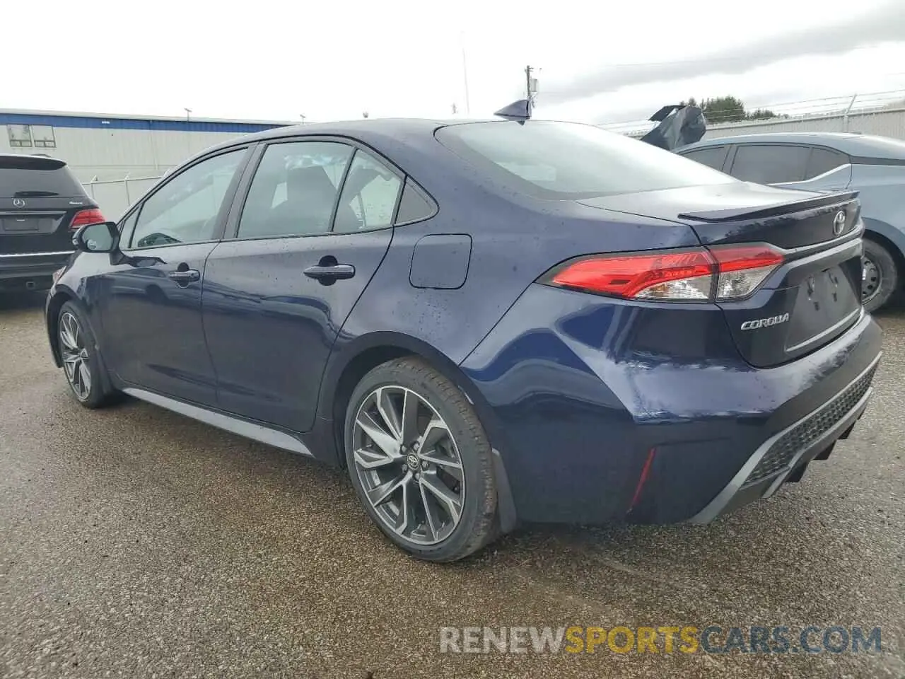 2 fotografías del automóvil dañado 5YFB4MBE3NP099682 TOYOTA COROLLA 2022