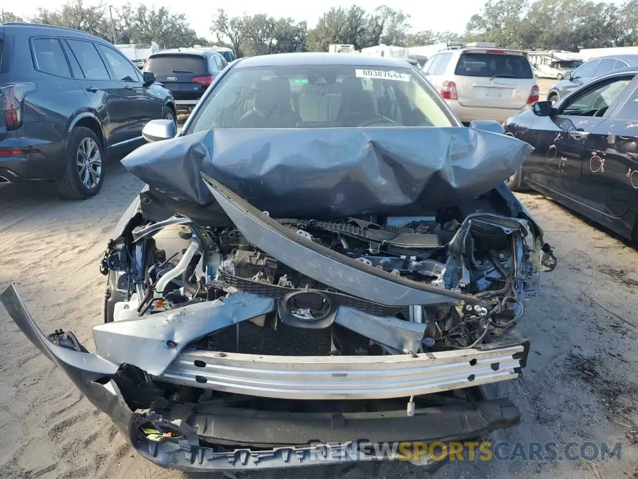 5 fotografías del automóvil dañado 5YFDPMAE2NP333716 TOYOTA COROLLA 2022