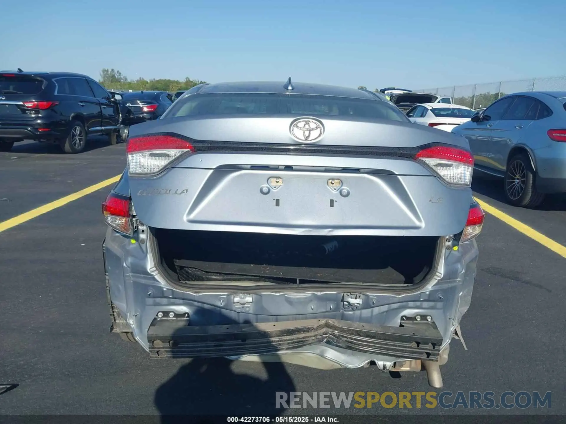 17 fotografías del automóvil dañado 5YFEPMAE0NP272614 TOYOTA COROLLA 2022