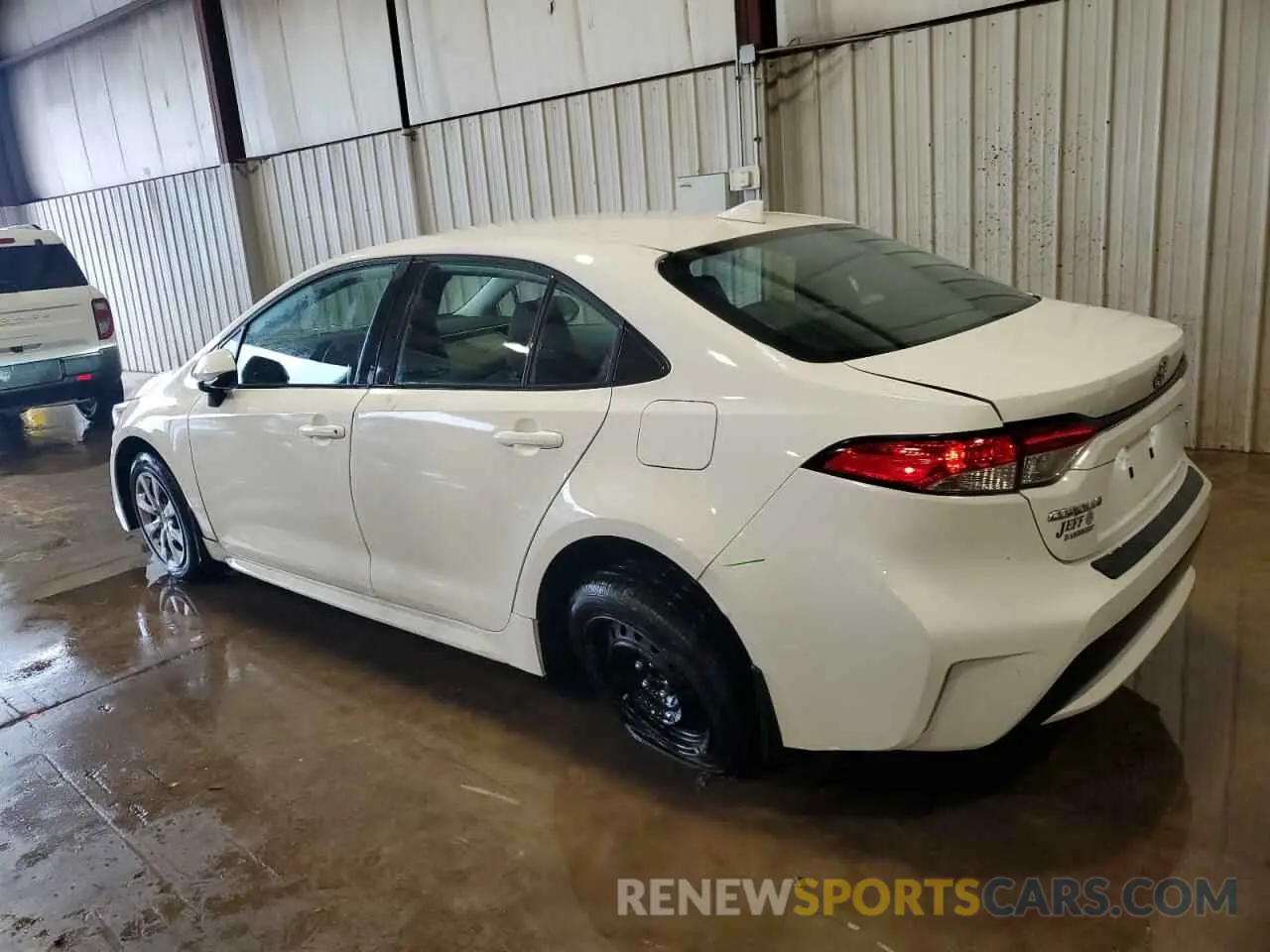 2 fotografías del automóvil dañado 5YFEPMAE0NP295178 TOYOTA COROLLA 2022