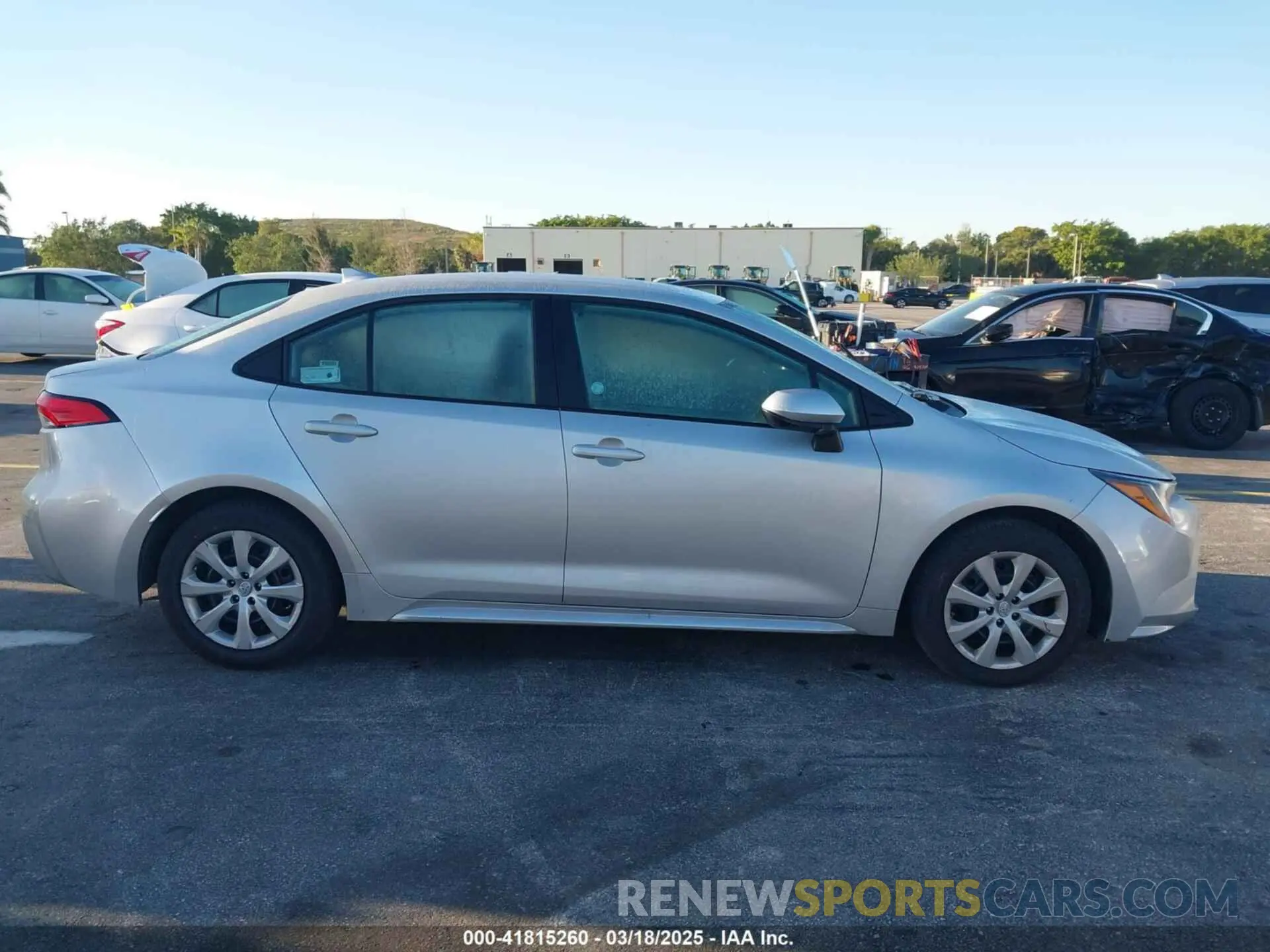 13 fotografías del automóvil dañado 5YFEPMAE0NP295181 TOYOTA COROLLA 2022