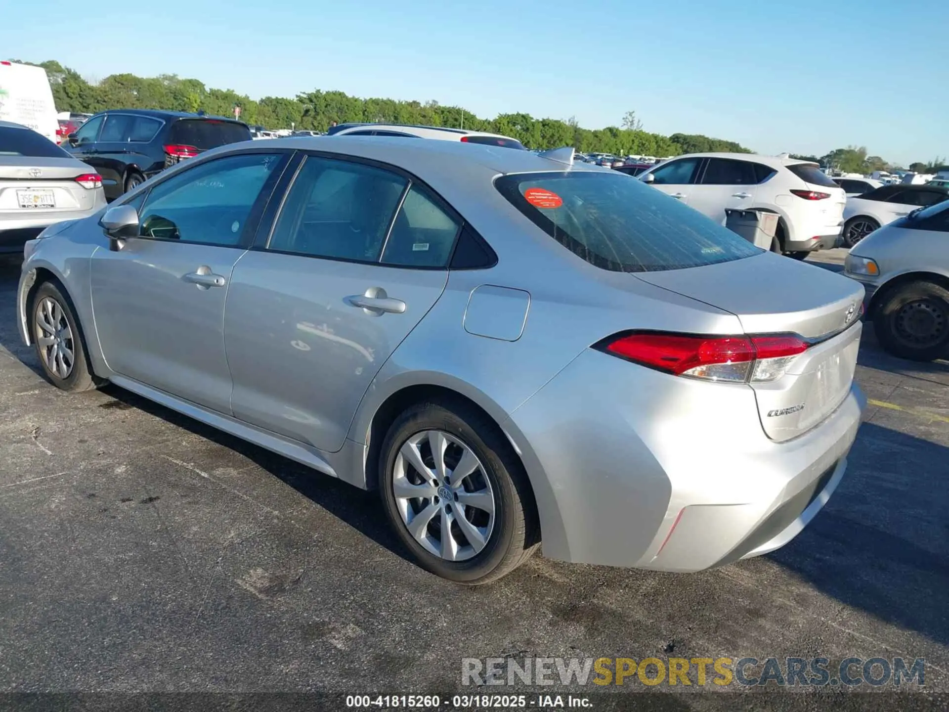 3 fotografías del automóvil dañado 5YFEPMAE0NP295181 TOYOTA COROLLA 2022