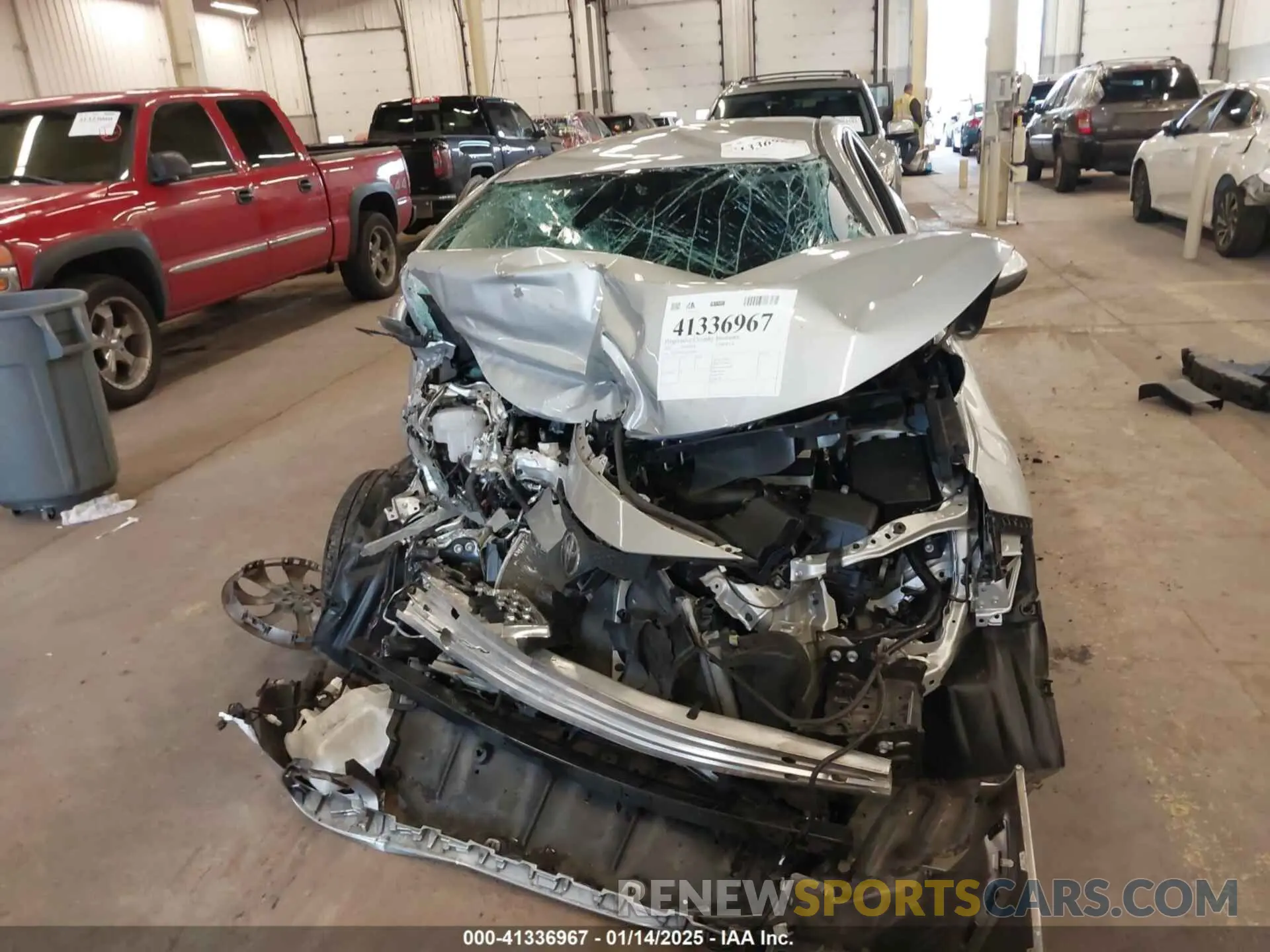 12 fotografías del automóvil dañado 5YFEPMAE0NP301996 TOYOTA COROLLA 2022