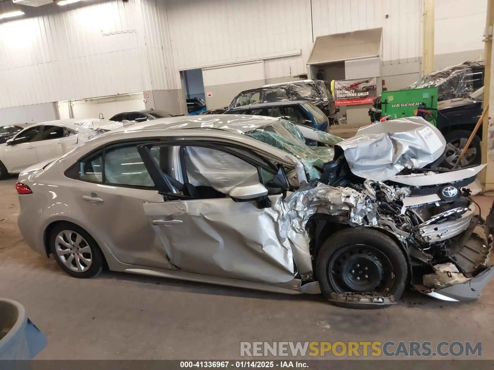 13 fotografías del automóvil dañado 5YFEPMAE0NP301996 TOYOTA COROLLA 2022