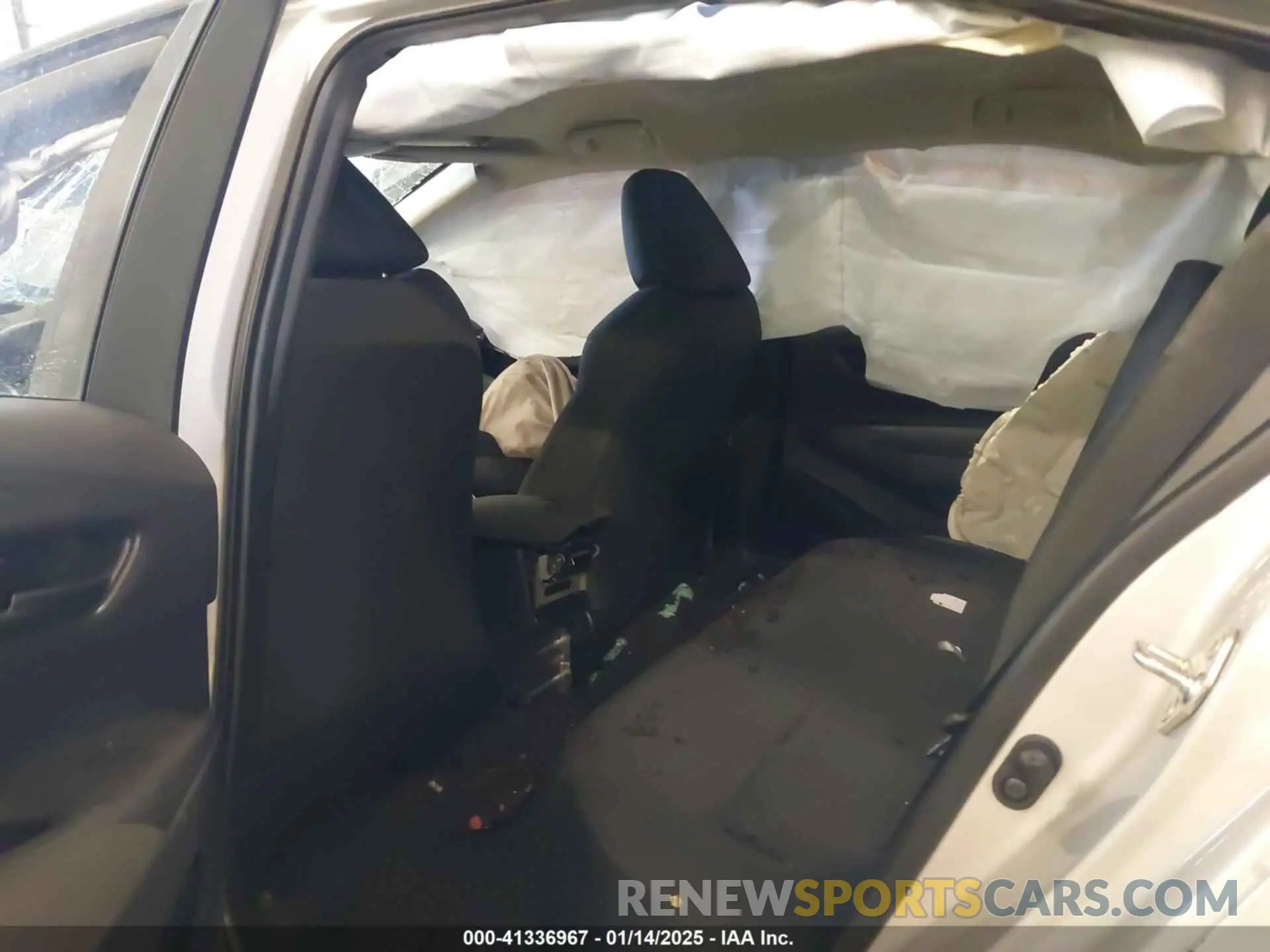 8 fotografías del automóvil dañado 5YFEPMAE0NP301996 TOYOTA COROLLA 2022