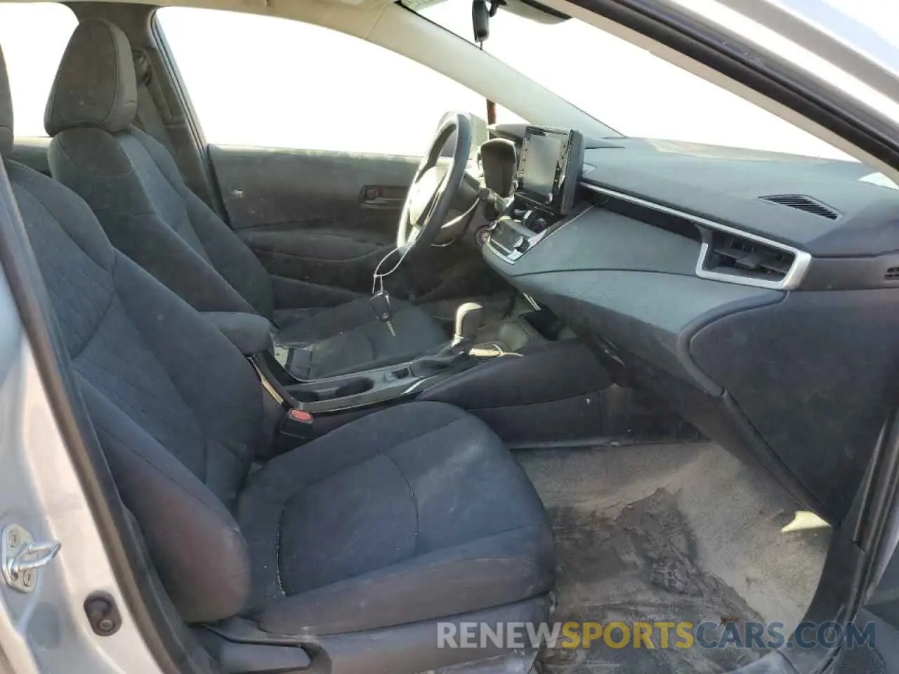 5 fotografías del automóvil dañado 5YFEPMAE0NP317938 TOYOTA COROLLA 2022