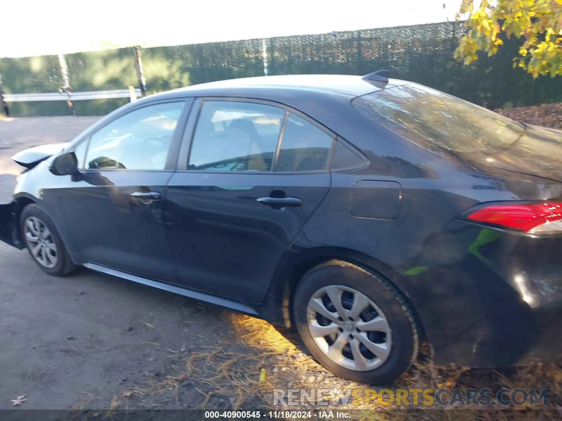 14 fotografías del automóvil dañado 5YFEPMAE0NP332584 TOYOTA COROLLA 2022