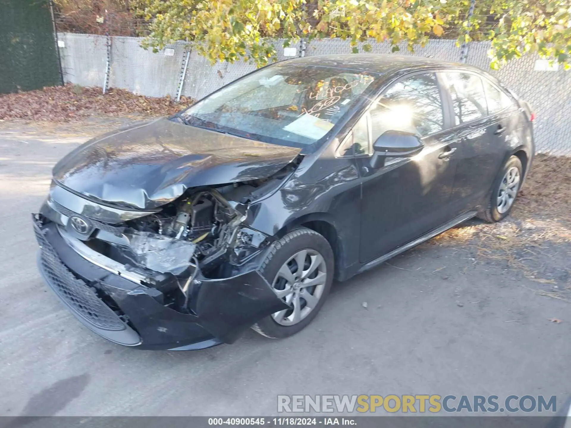 2 fotografías del automóvil dañado 5YFEPMAE0NP332584 TOYOTA COROLLA 2022
