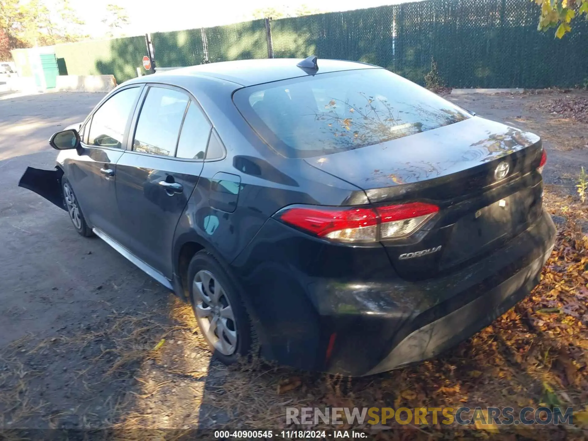 3 fotografías del automóvil dañado 5YFEPMAE0NP332584 TOYOTA COROLLA 2022