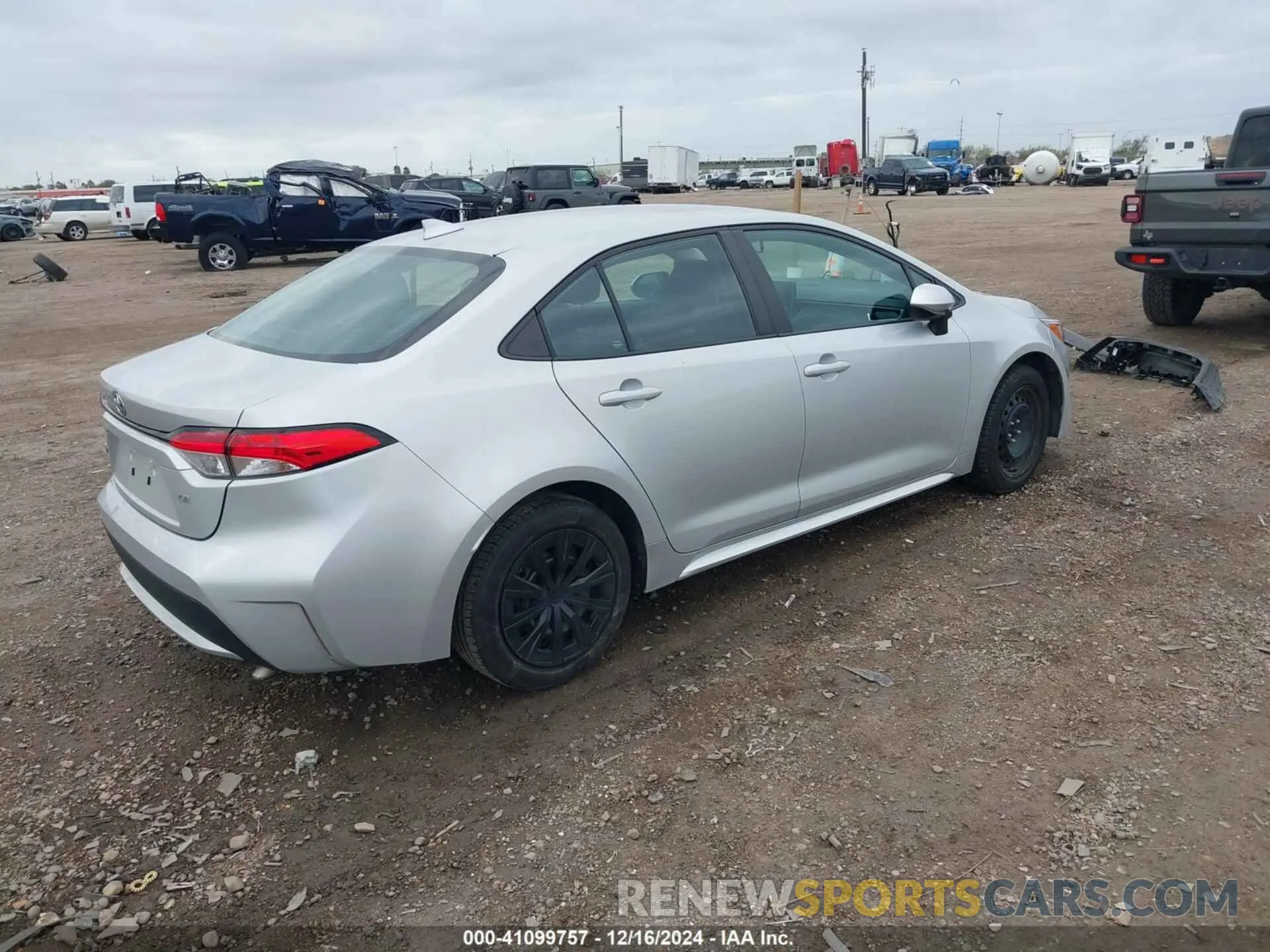 4 fotografías del automóvil dañado 5YFEPMAE0NP332634 TOYOTA COROLLA 2022