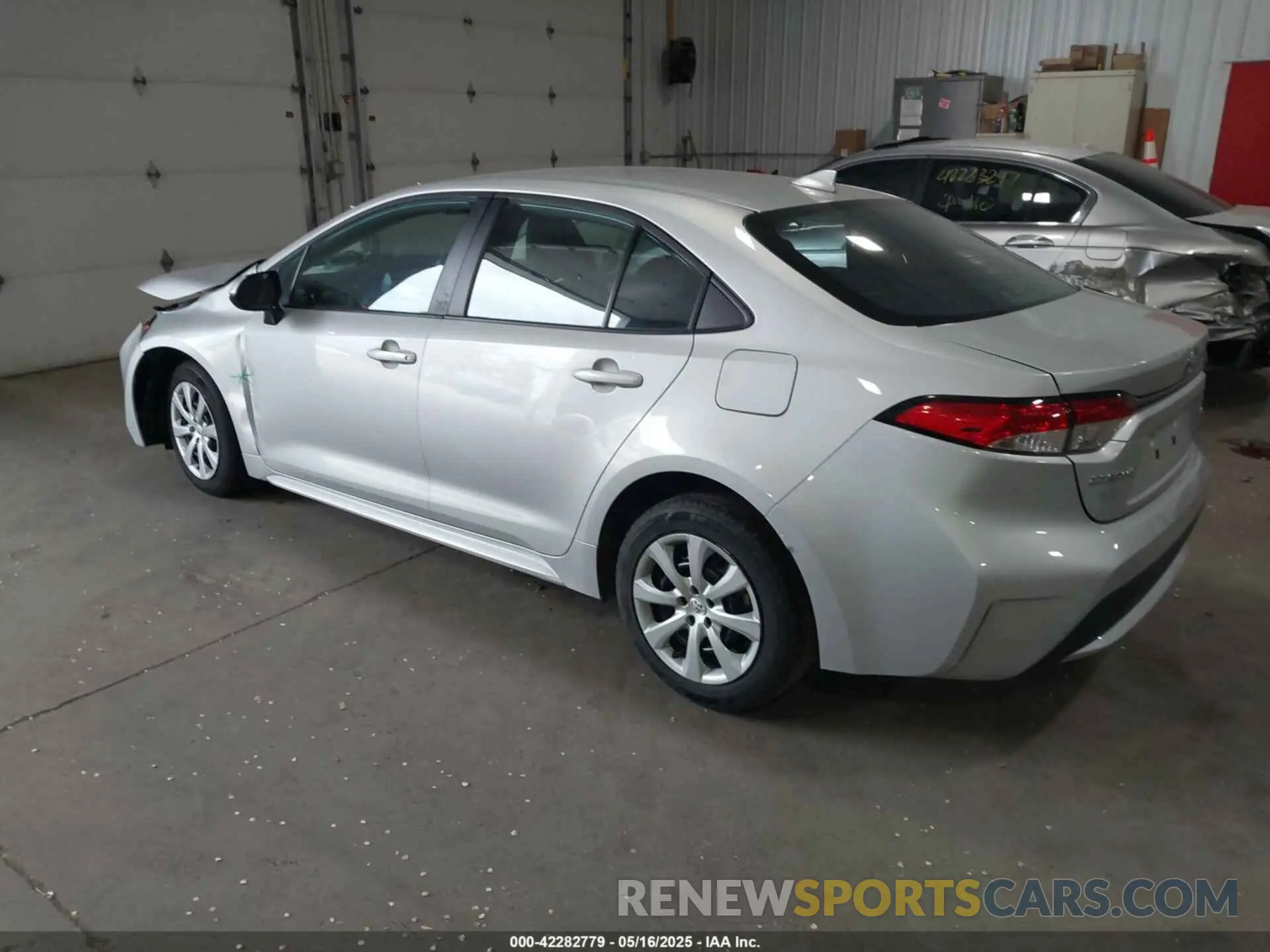 3 fotografías del automóvil dañado 5YFEPMAE0NP343469 TOYOTA COROLLA 2022