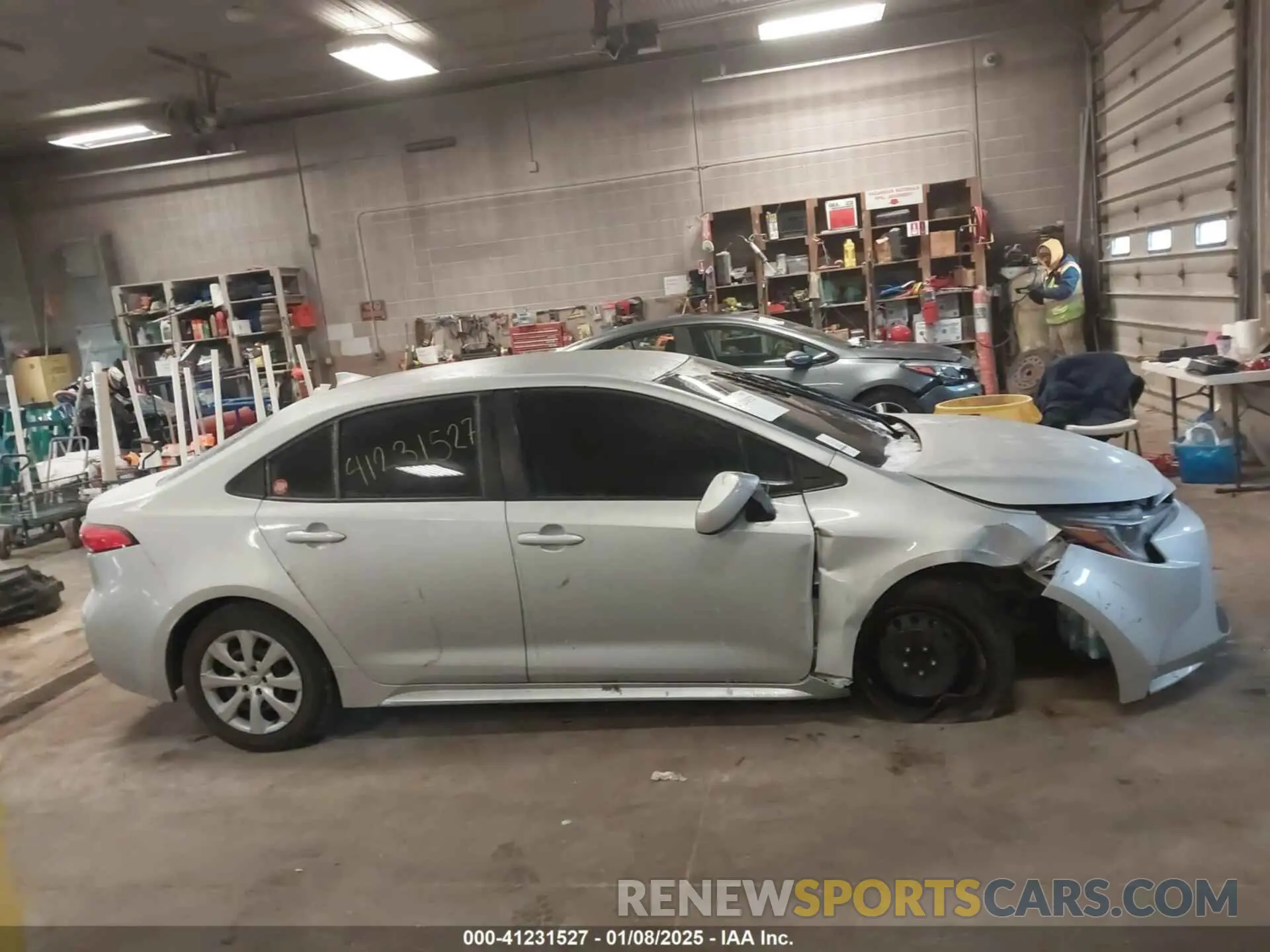 13 fotografías del automóvil dañado 5YFEPMAE0NP347683 TOYOTA COROLLA 2022