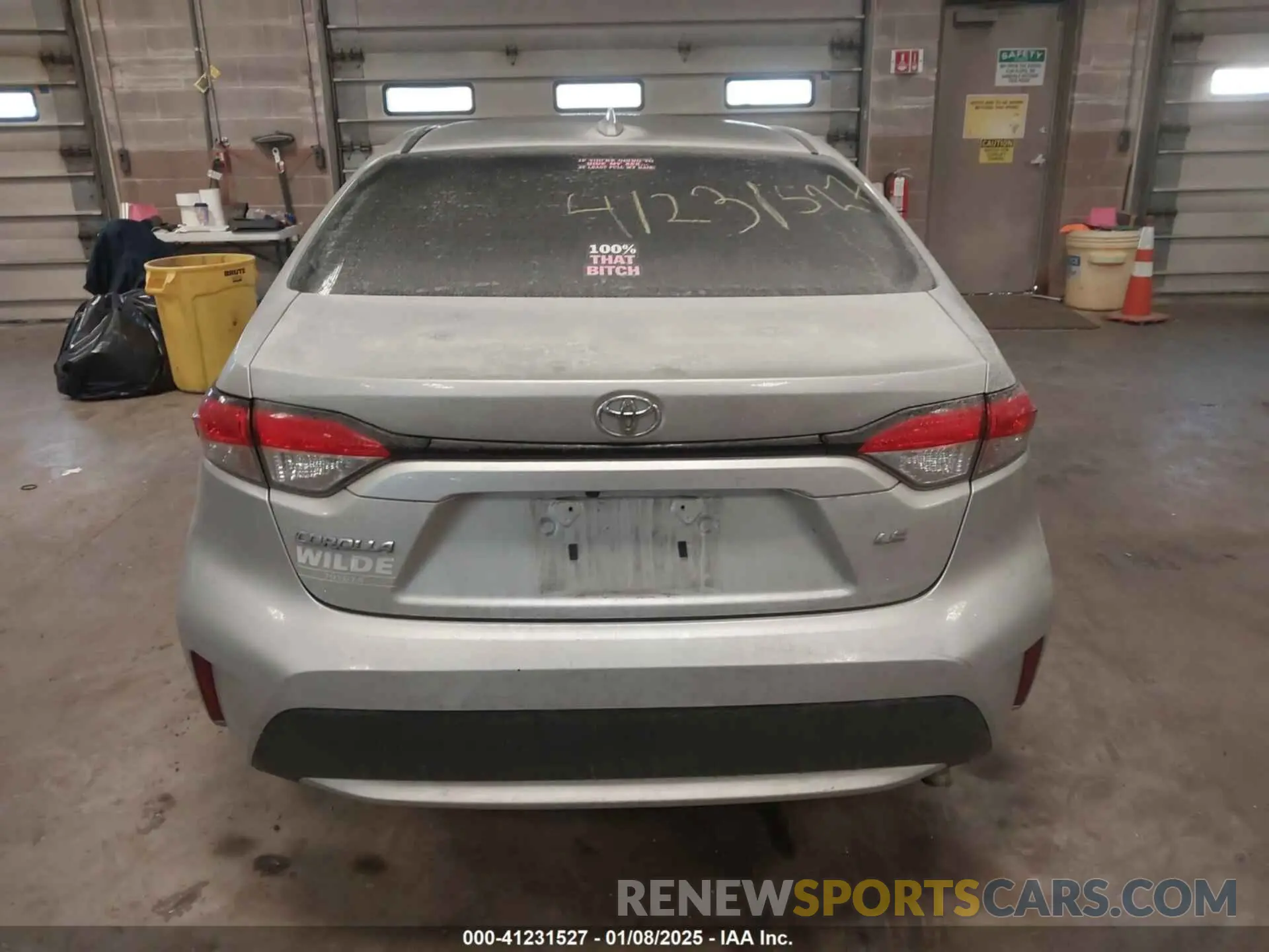 16 fotografías del automóvil dañado 5YFEPMAE0NP347683 TOYOTA COROLLA 2022