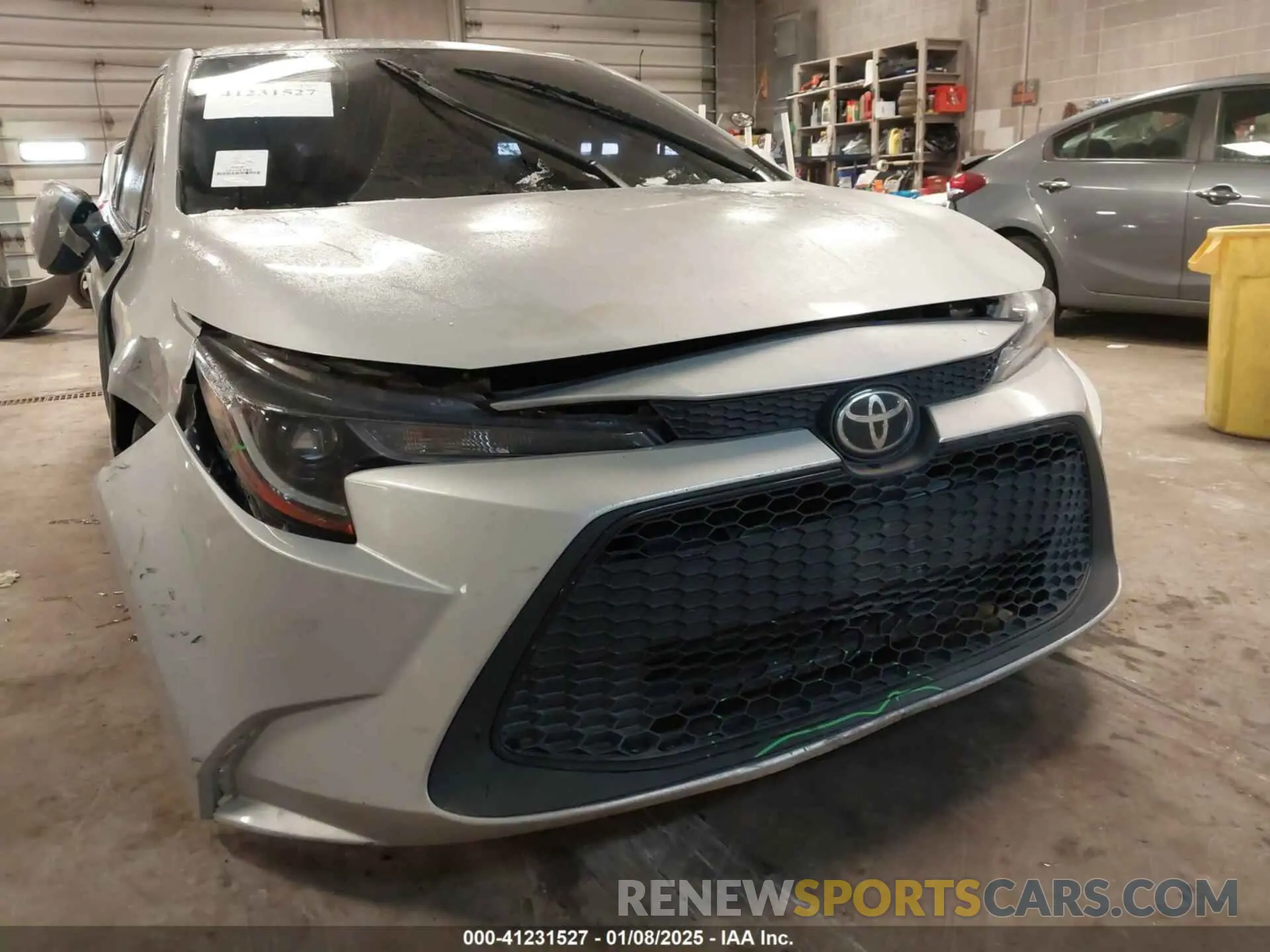 19 fotografías del automóvil dañado 5YFEPMAE0NP347683 TOYOTA COROLLA 2022