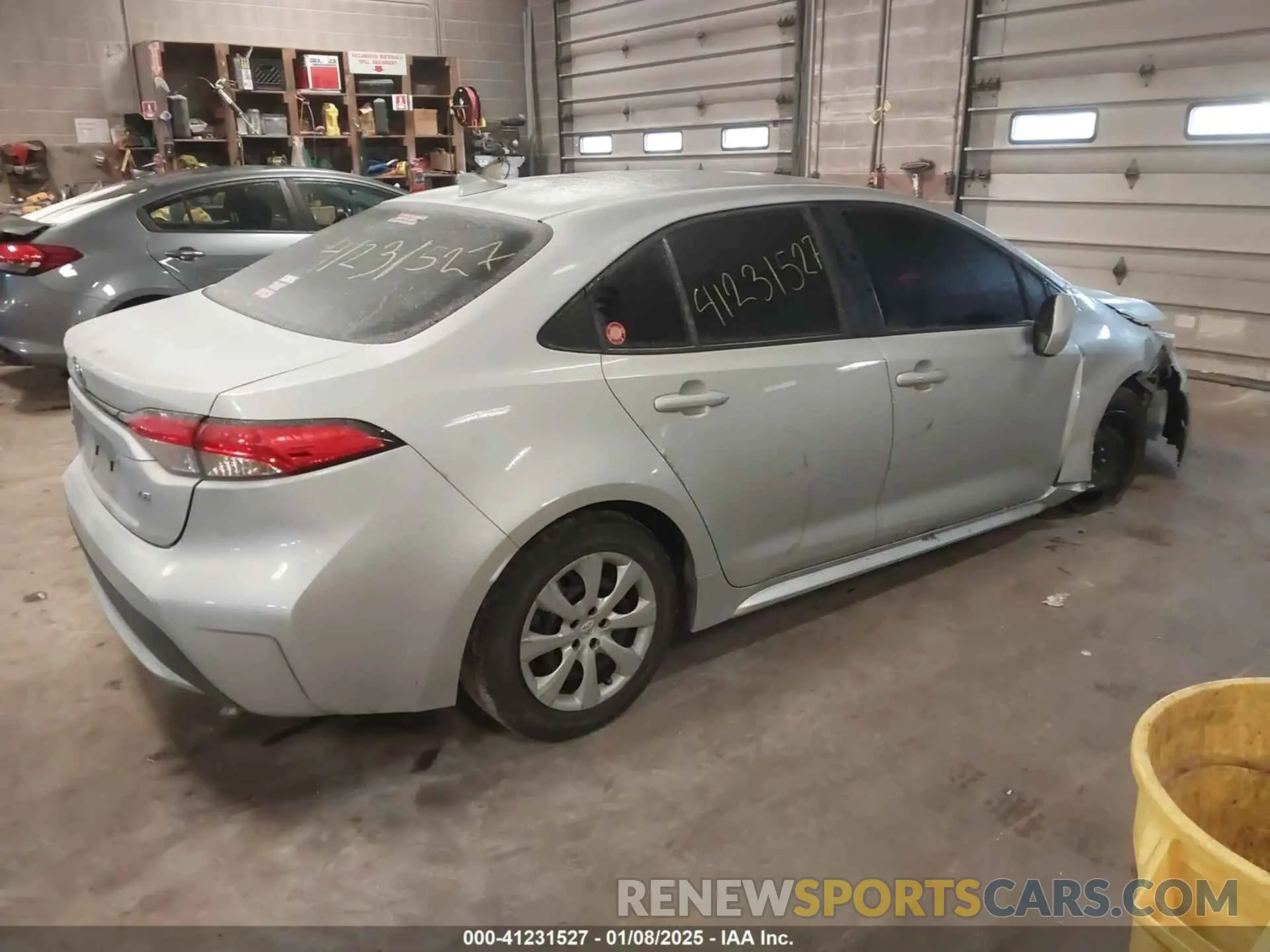 4 fotografías del automóvil dañado 5YFEPMAE0NP347683 TOYOTA COROLLA 2022