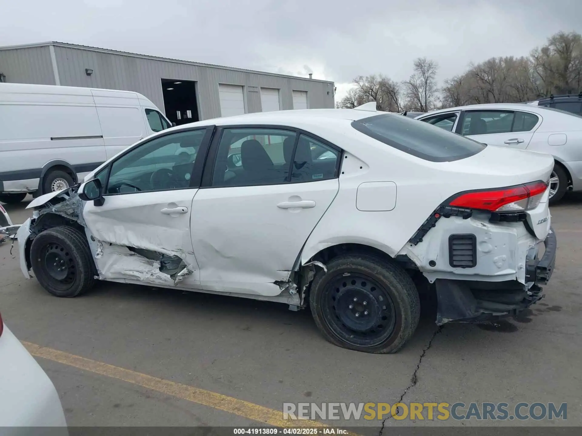 15 fotografías del automóvil dañado 5YFEPMAE0NP361826 TOYOTA COROLLA 2022