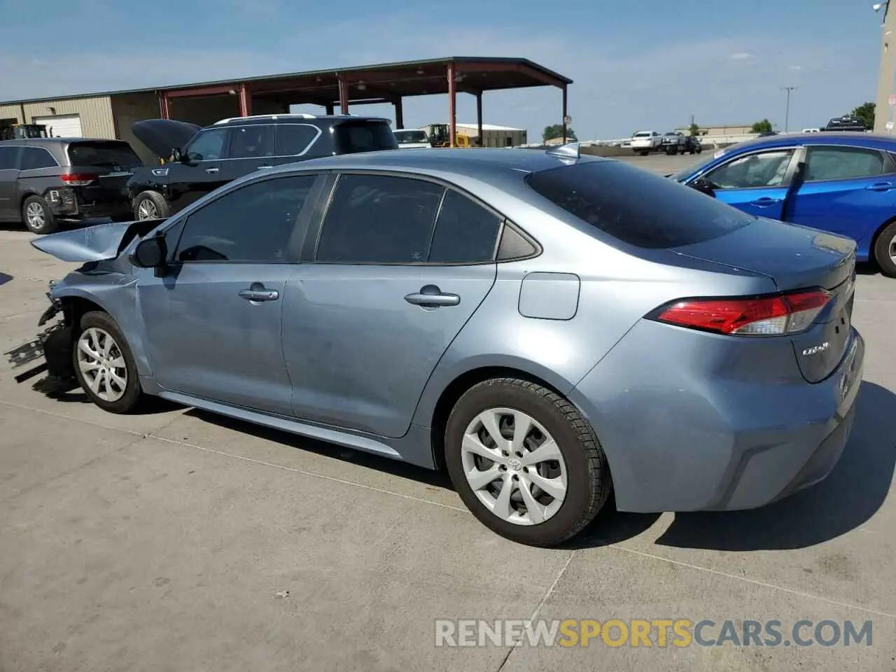 2 fotografías del automóvil dañado 5YFEPMAE1NP272136 TOYOTA COROLLA 2022