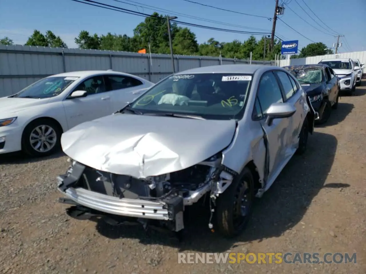 2 fotografías del automóvil dañado 5YFEPMAE1NP274873 TOYOTA COROLLA 2022