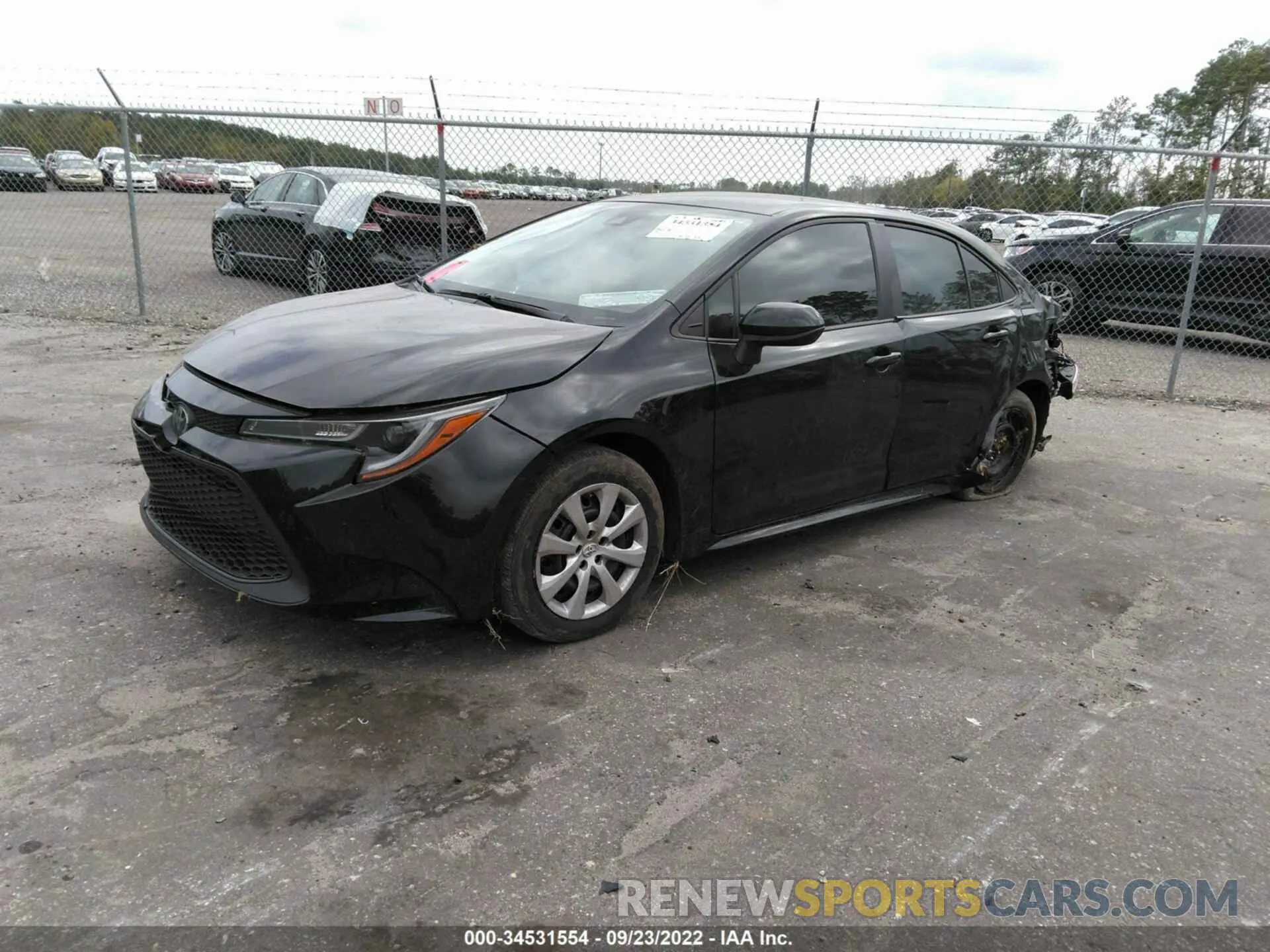 2 fotografías del automóvil dañado 5YFEPMAE1NP281760 TOYOTA COROLLA 2022