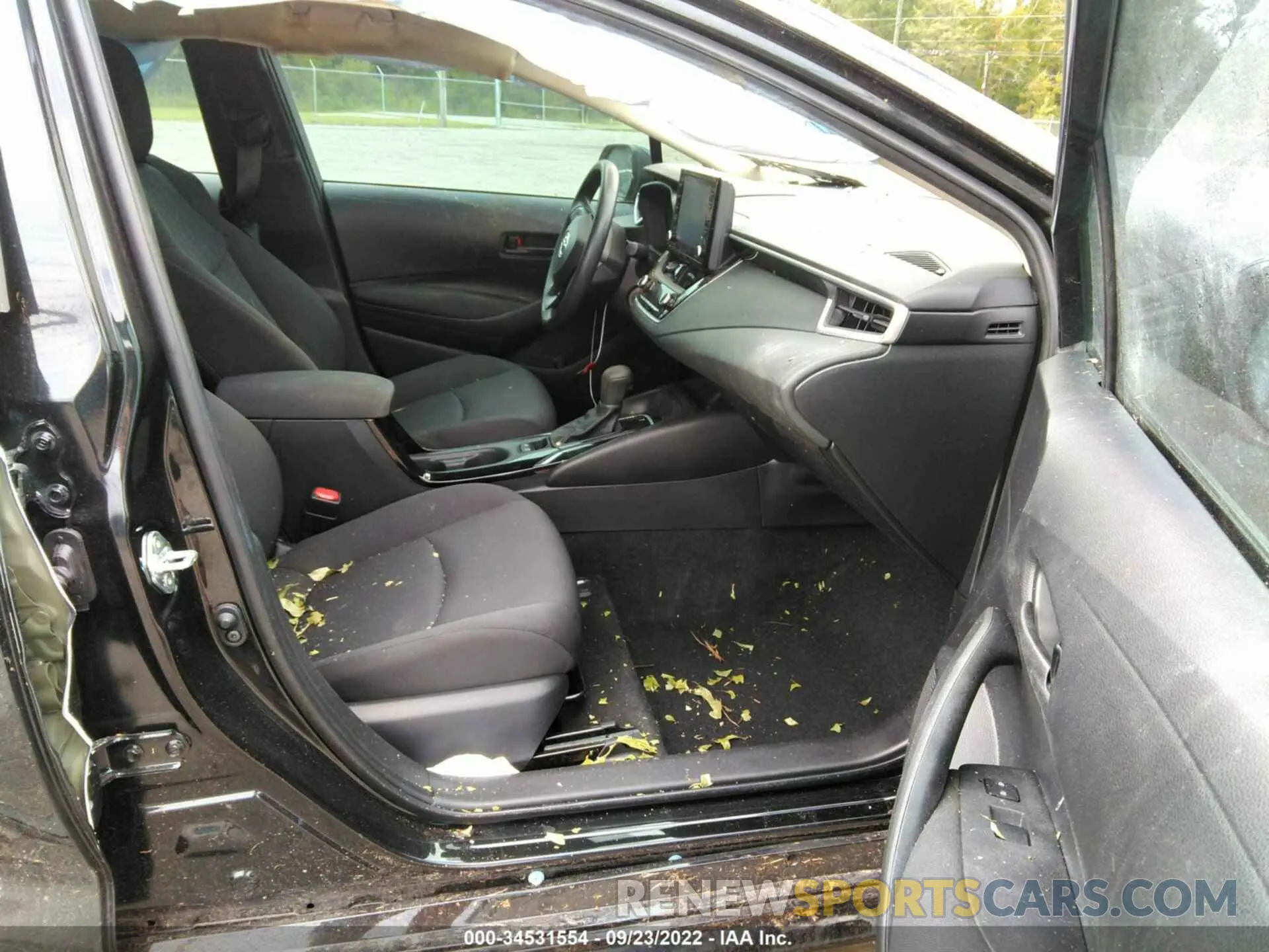 5 fotografías del automóvil dañado 5YFEPMAE1NP281760 TOYOTA COROLLA 2022