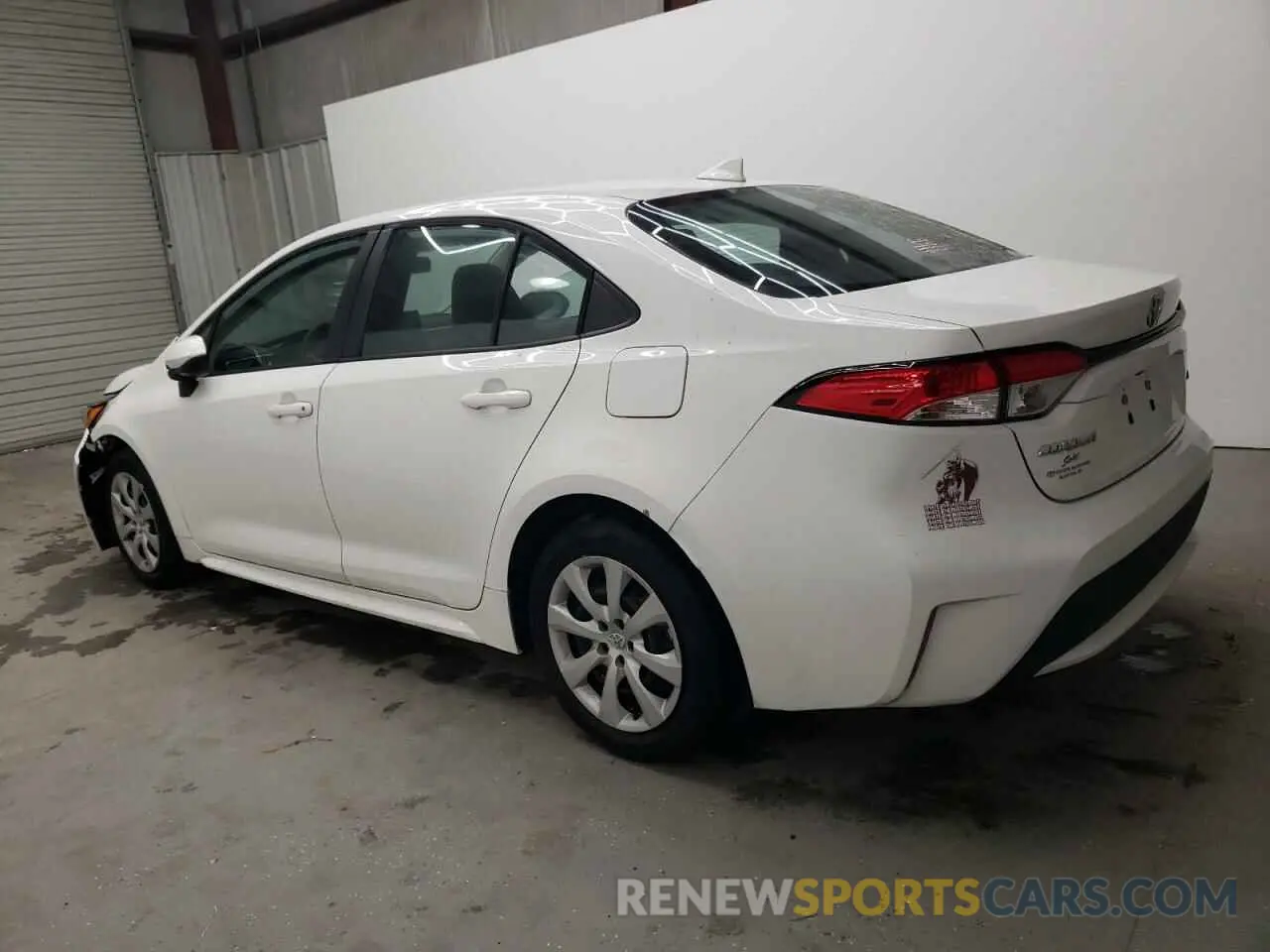 2 fotografías del automóvil dañado 5YFEPMAE1NP283427 TOYOTA COROLLA 2022