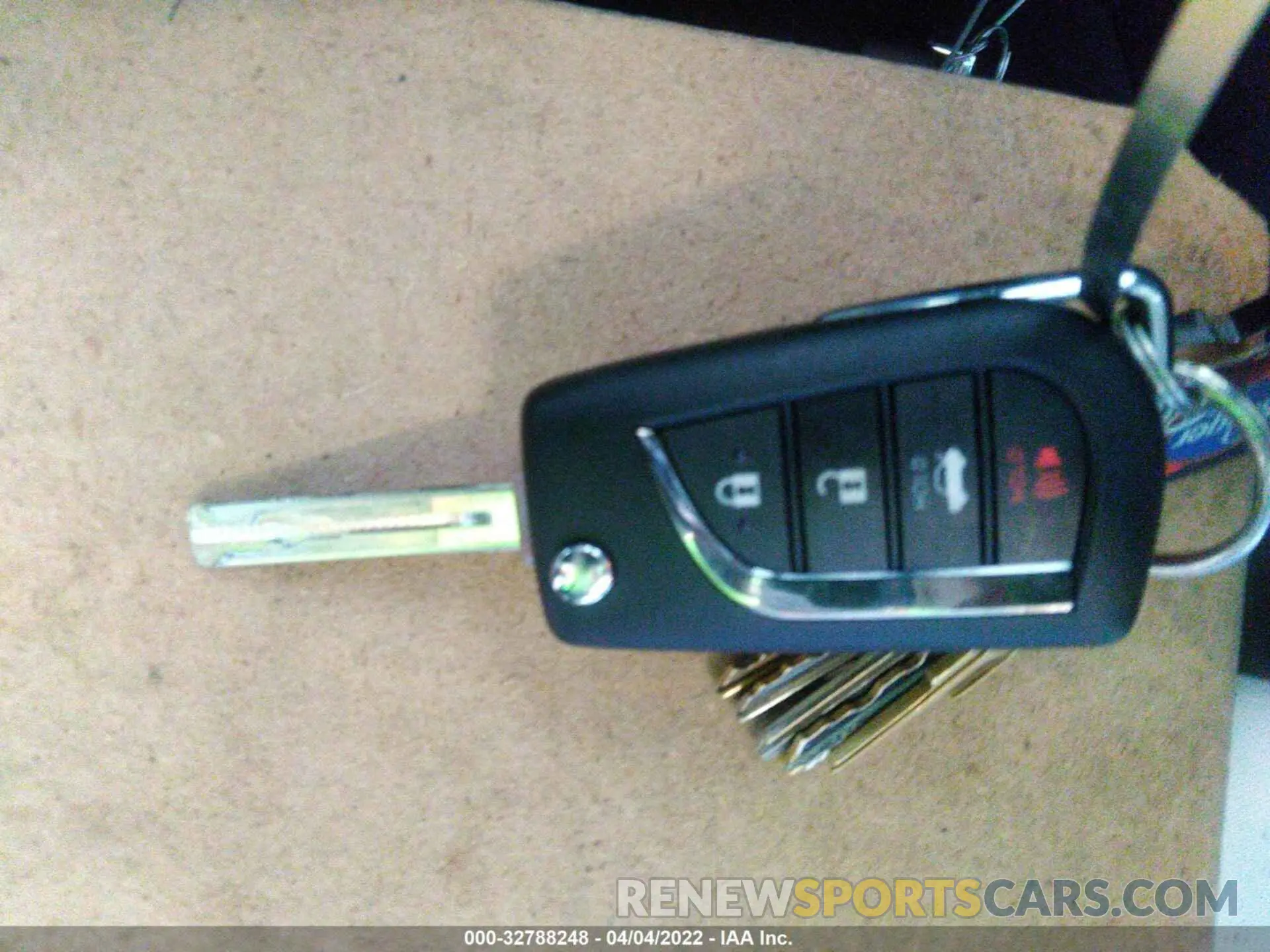11 fotografías del automóvil dañado 5YFEPMAE1NP301893 TOYOTA COROLLA 2022