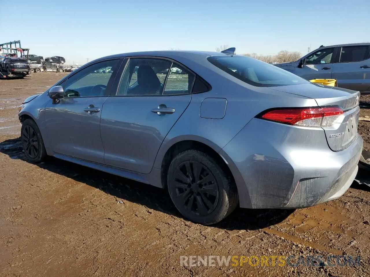 2 fotografías del automóvil dañado 5YFEPMAE1NP317723 TOYOTA COROLLA 2022