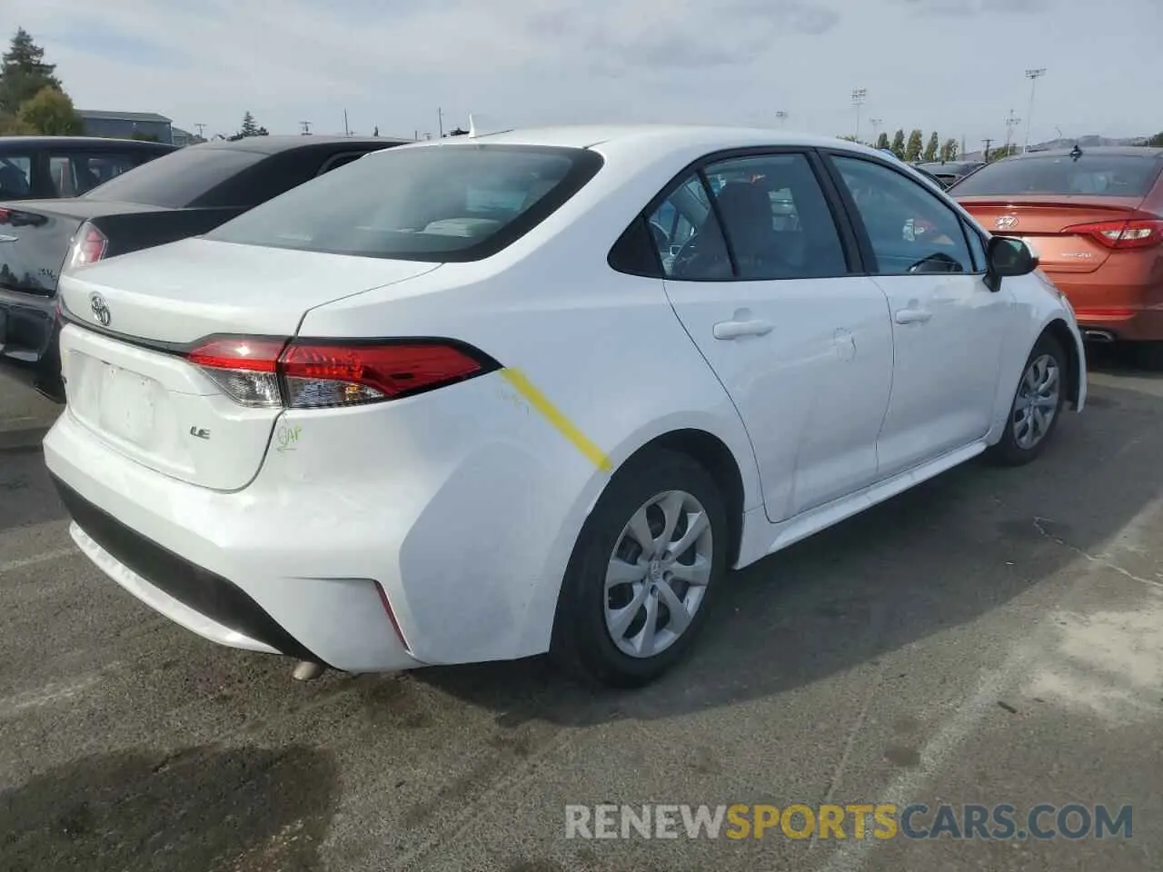 3 fotografías del automóvil dañado 5YFEPMAE1NP318208 TOYOTA COROLLA 2022
