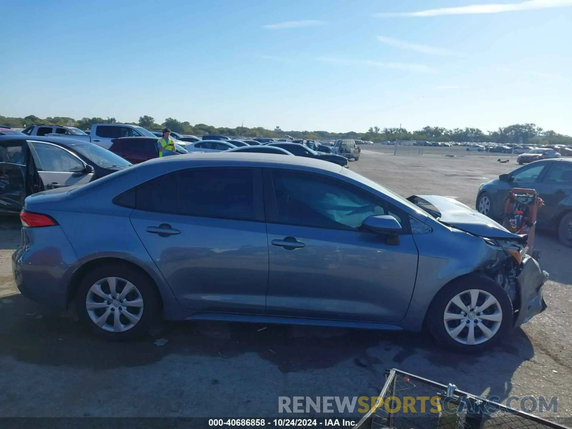 12 fotografías del automóvil dañado 5YFEPMAE1NP321951 TOYOTA COROLLA 2022