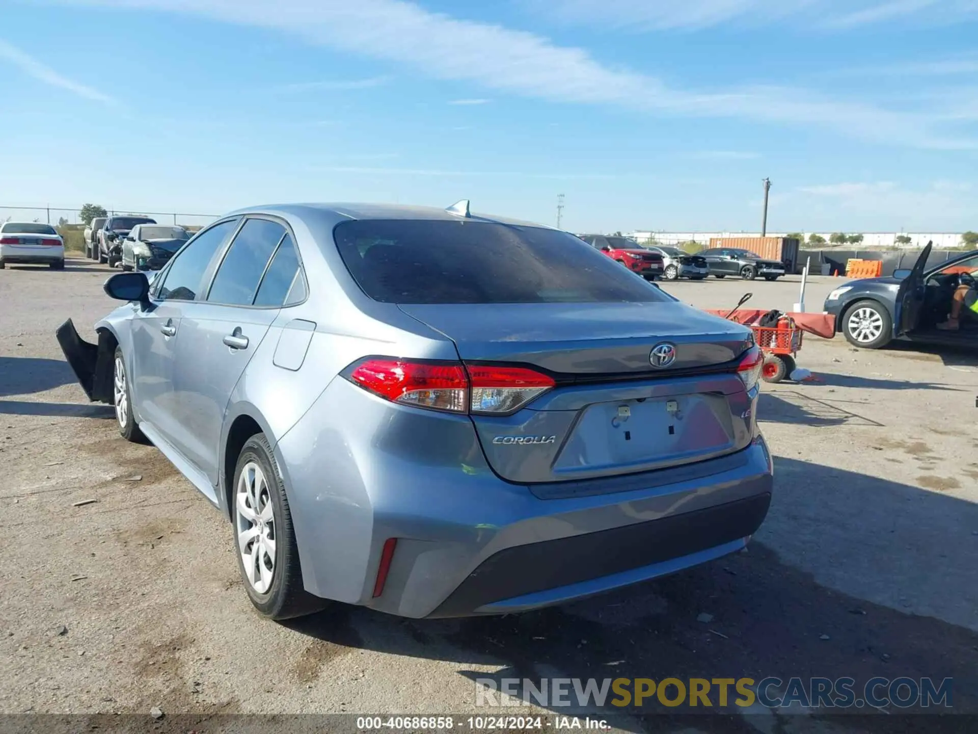 3 fotografías del automóvil dañado 5YFEPMAE1NP321951 TOYOTA COROLLA 2022