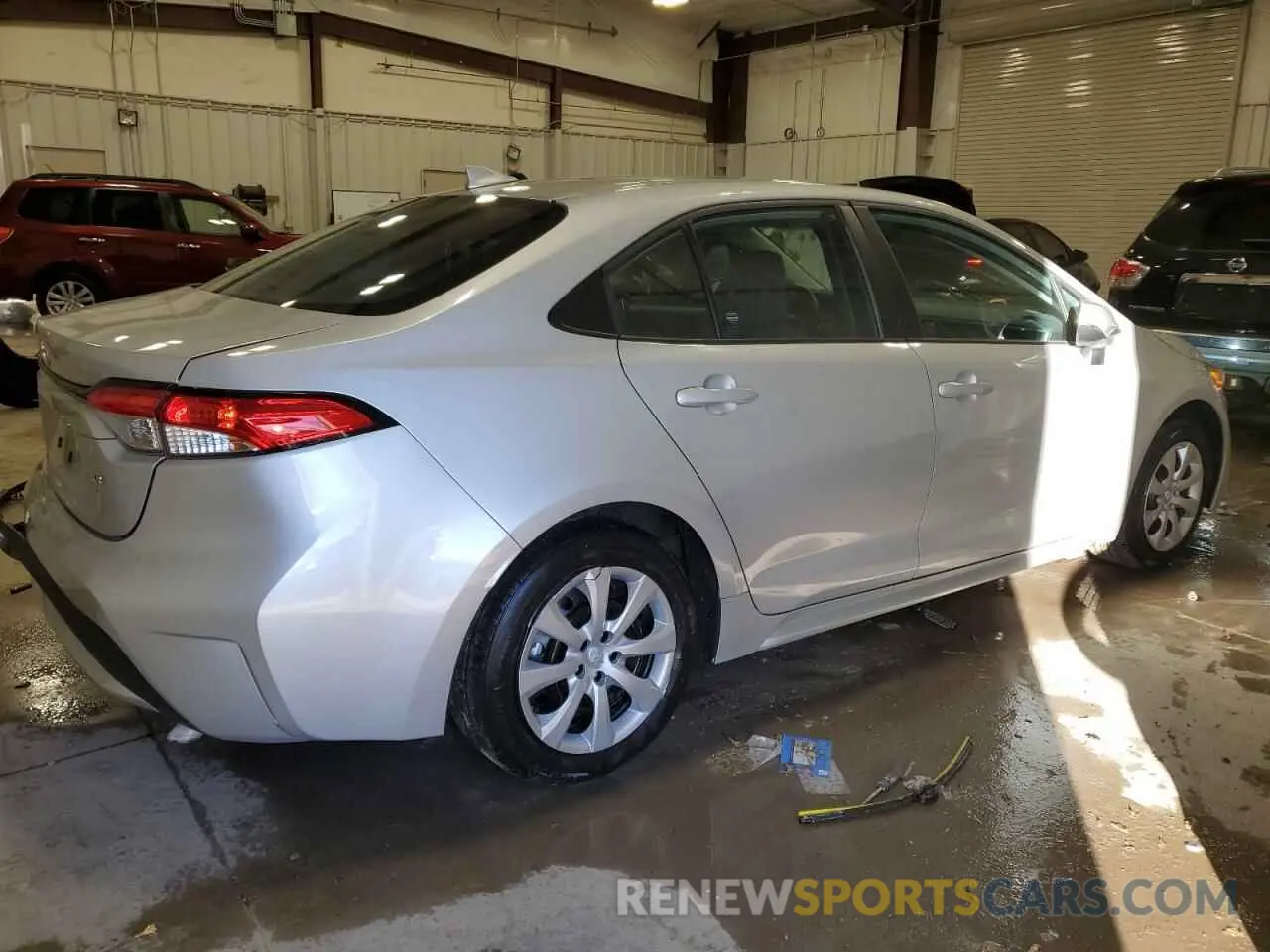 3 fotografías del automóvil dañado 5YFEPMAE1NP325742 TOYOTA COROLLA 2022