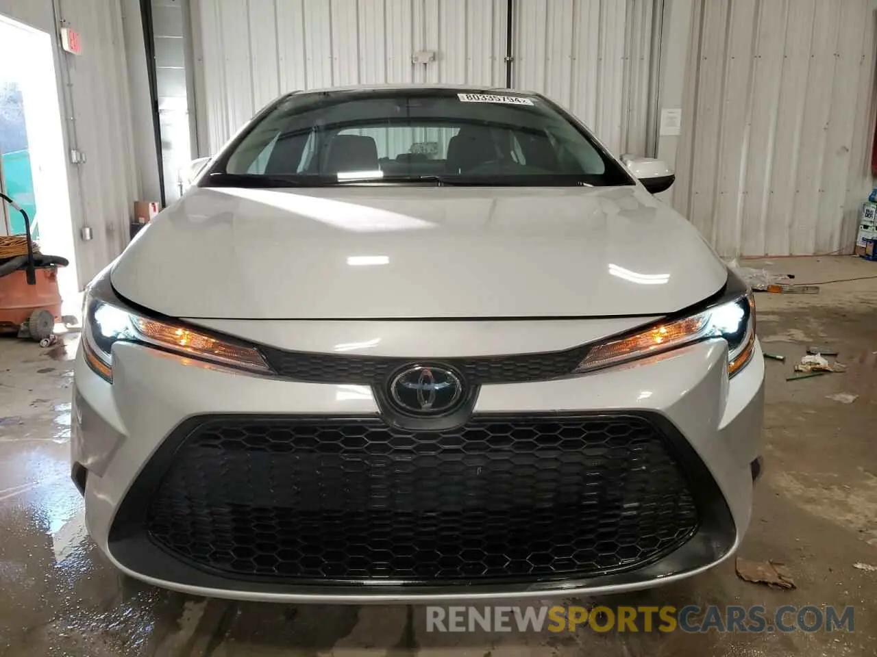 5 fotografías del automóvil dañado 5YFEPMAE1NP325742 TOYOTA COROLLA 2022